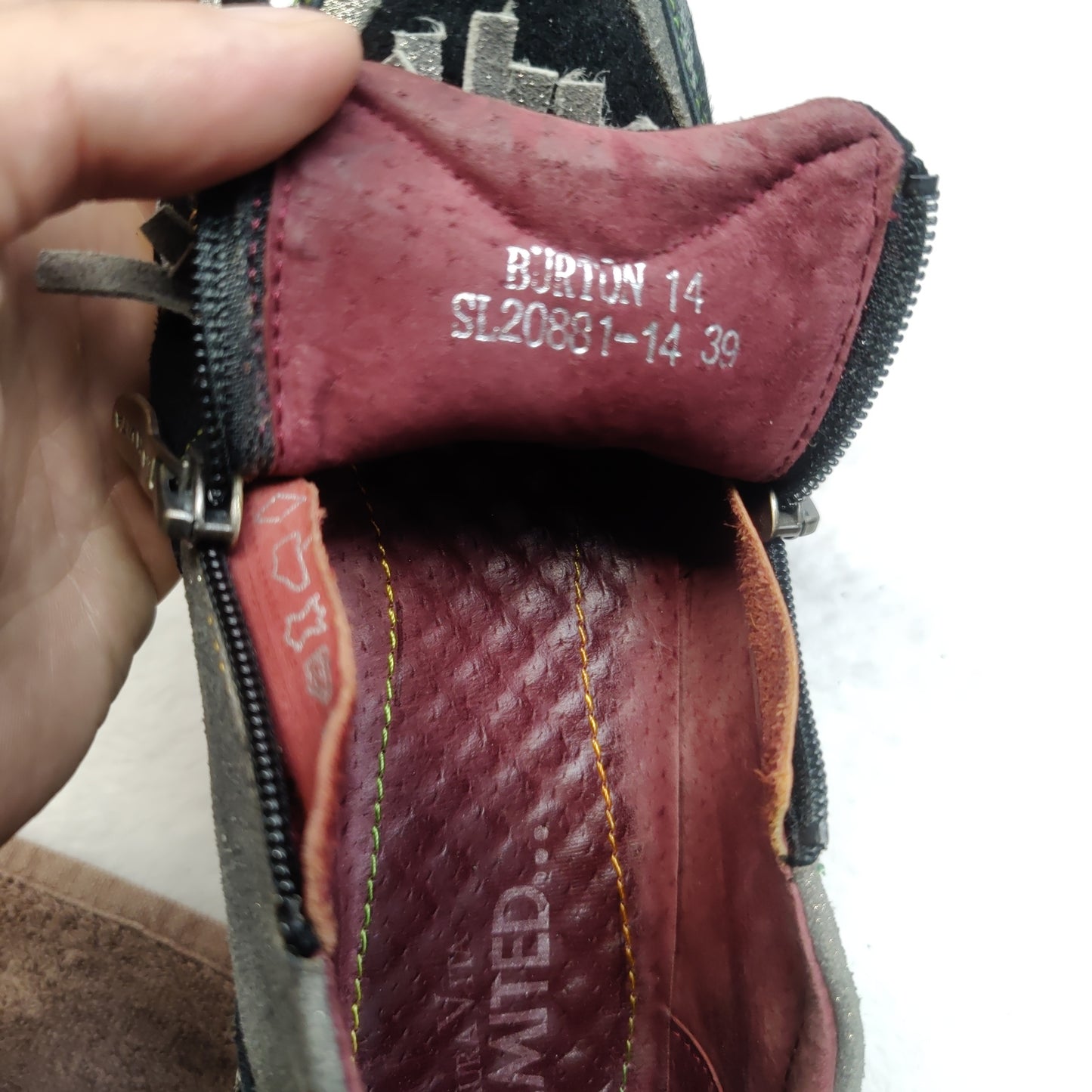 Laura Vita Limited Black/Silver Leather Sneaker Shoes Women UK 6 EU 39