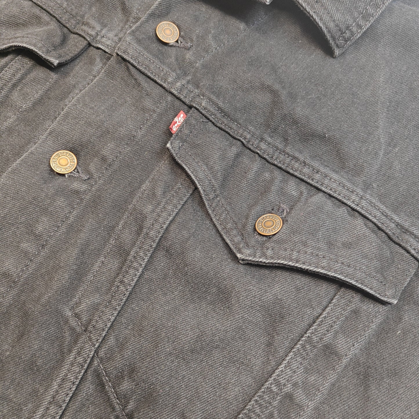 Levi’s Premium Black Trucker Jacket Stretch Denim Button Up Men Size Large