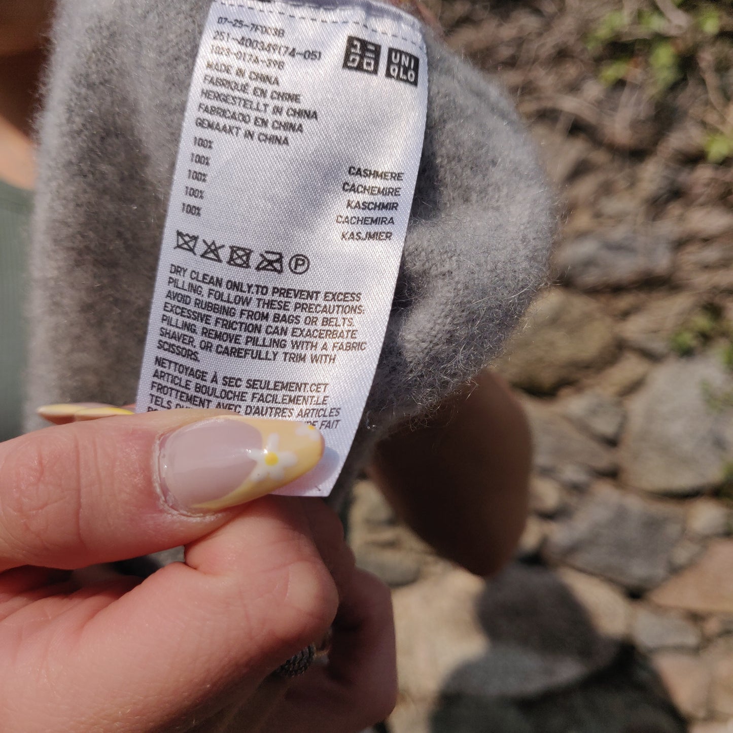 Uniqlo Grey 100% Cashmere V-Neck Jumper Sweater Women Size Small UK 6 8