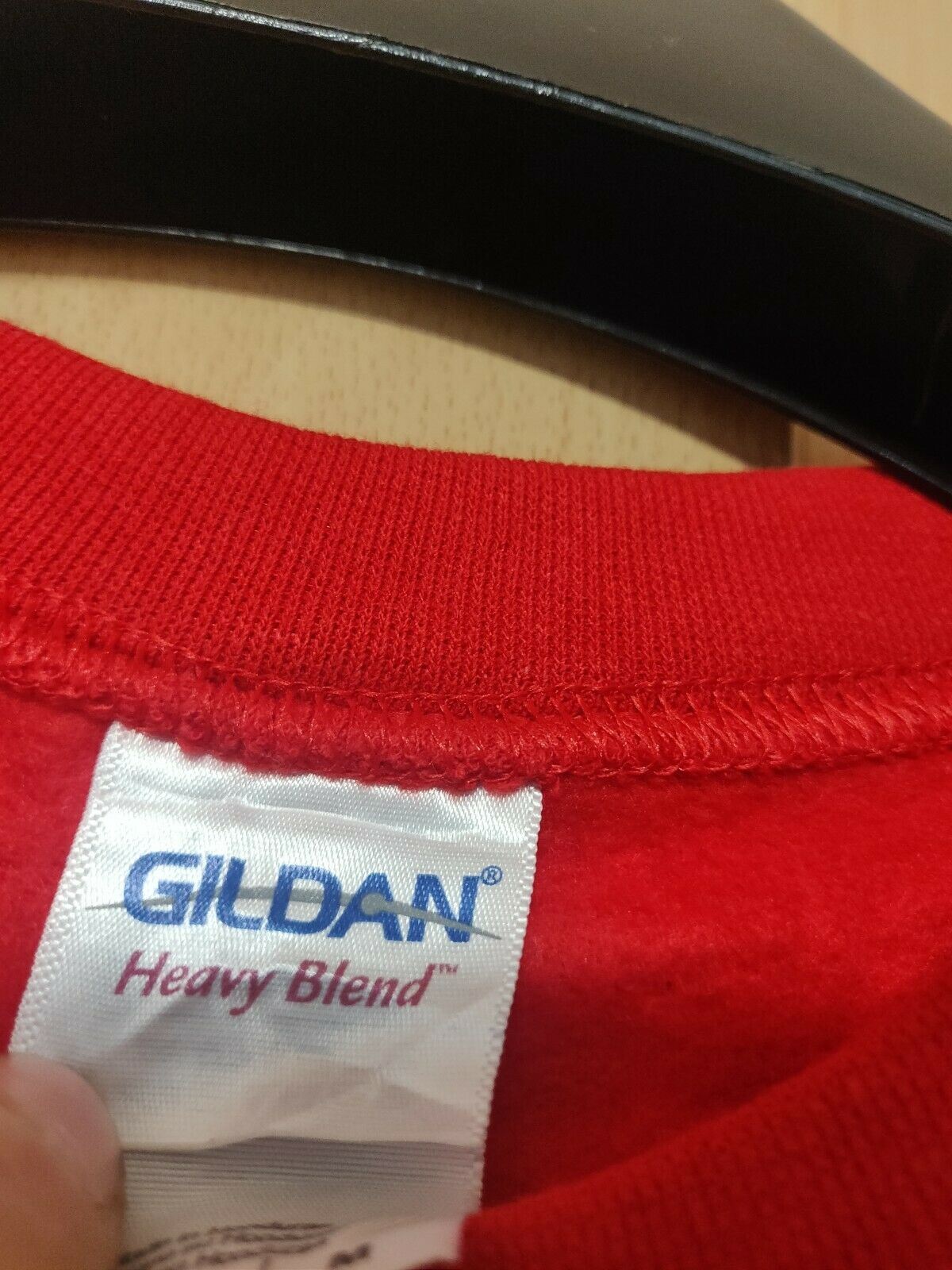 Gildan Saint Marguerite Red Sweatshirt Long Sleeve Jumper Men Size Medium