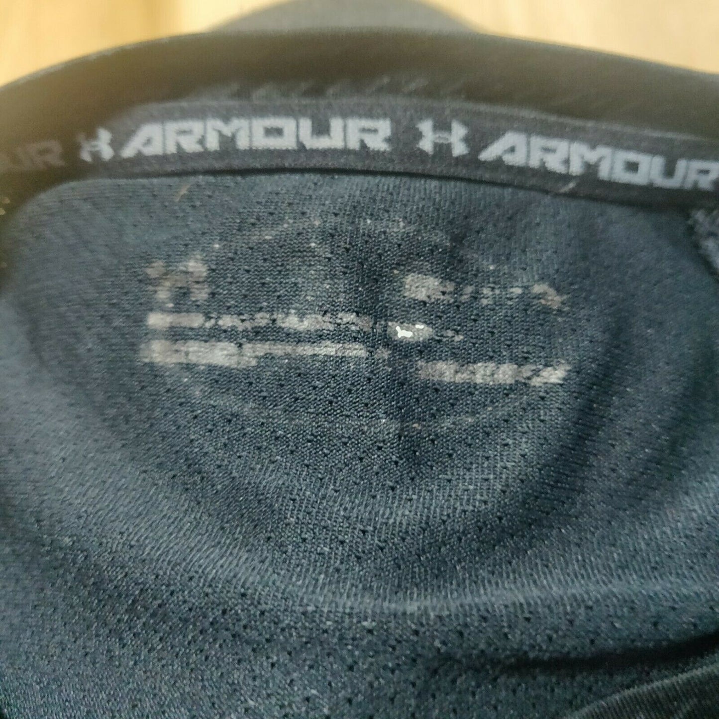 Under Armour Black T-shirt Short Sleeve Men Size Medium