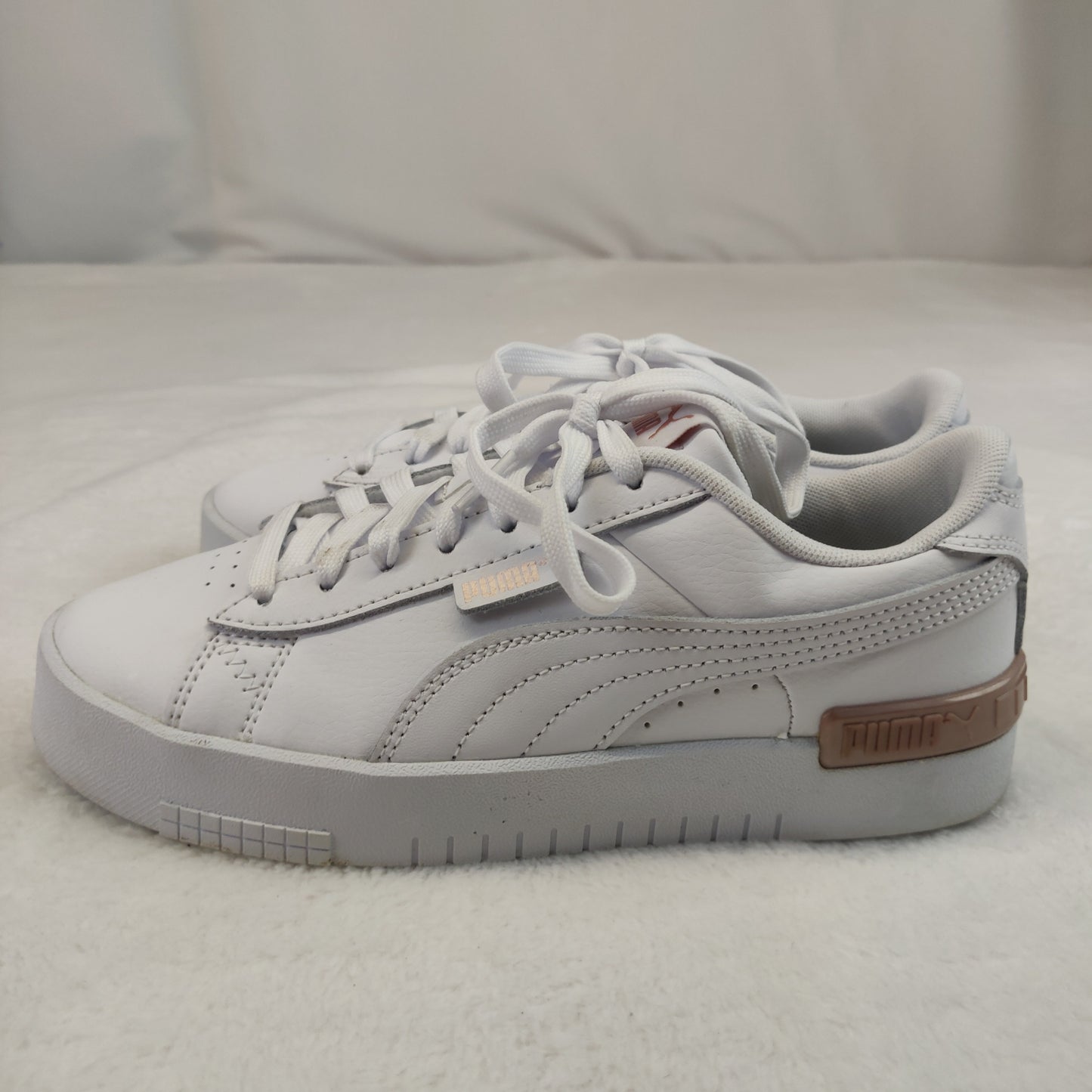 Puma Jada White Leather Sneaker Trainers Women UK 3