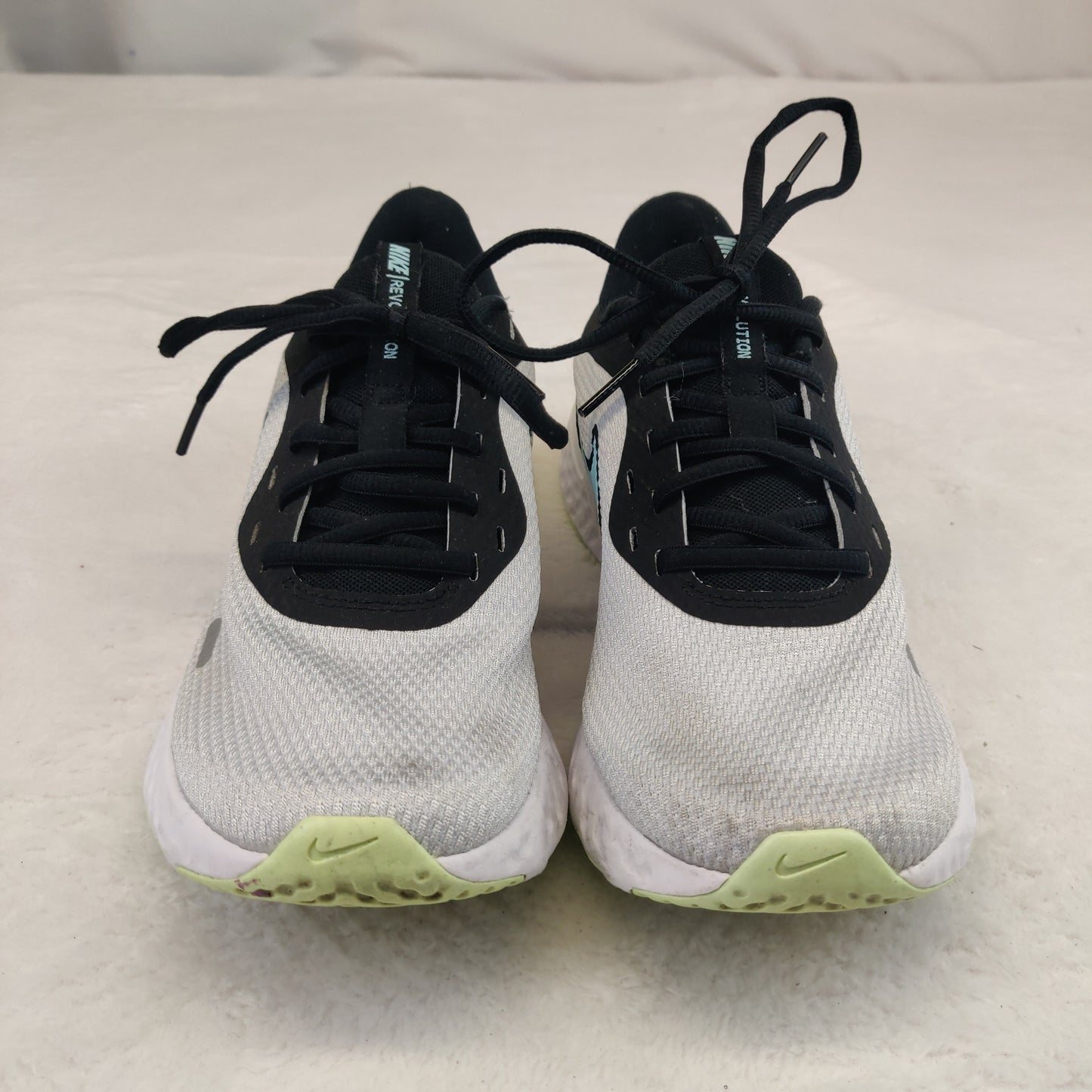 Nike Revolution 5 White Running Sneaker Trainers Shoes Women UK 5 - BQ3207-009