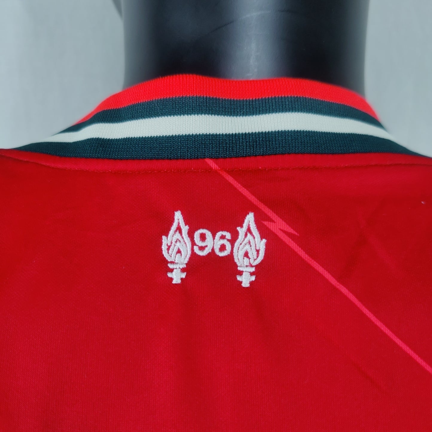 Liverpool FC 2022/2023 Nike Red Home Jersey Shirt Men Size Small