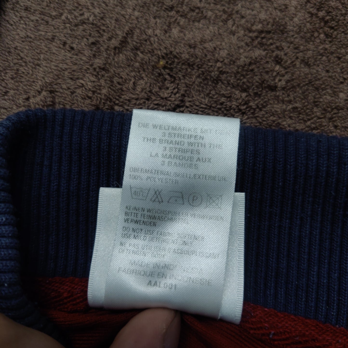 Adidas Vintage Red Polo V-Neck T-Shirt Jersey Men Size Medium