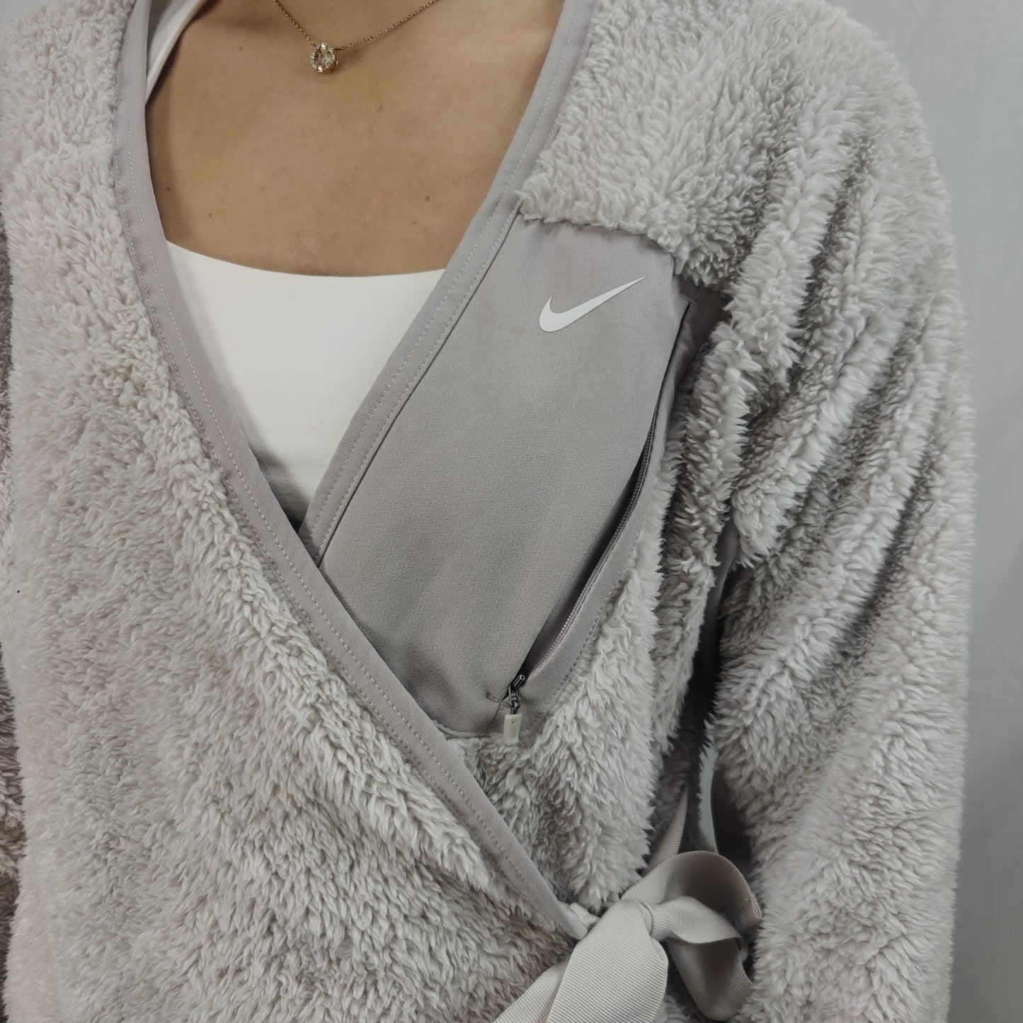 Nike Grey Sherpa Fleece Wrap Sweatshirt Cardigan Women Size XS