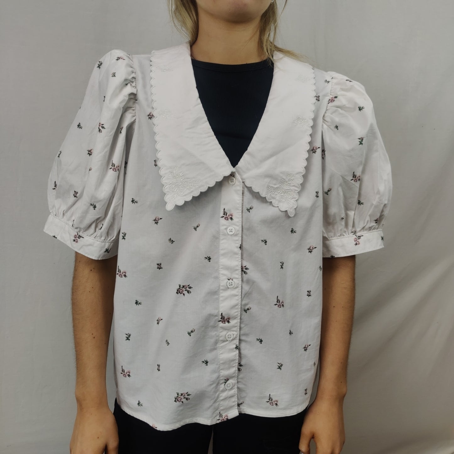 Levi's White Floral Short Sleeve Blouse Shirt Women Size Large