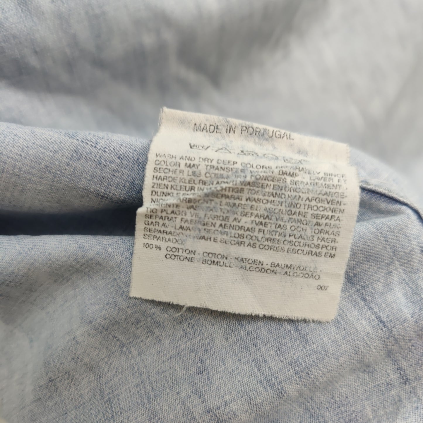 Levi's Vintage Blue Long Sleeve Casual Denim Shirt Men Size Medium