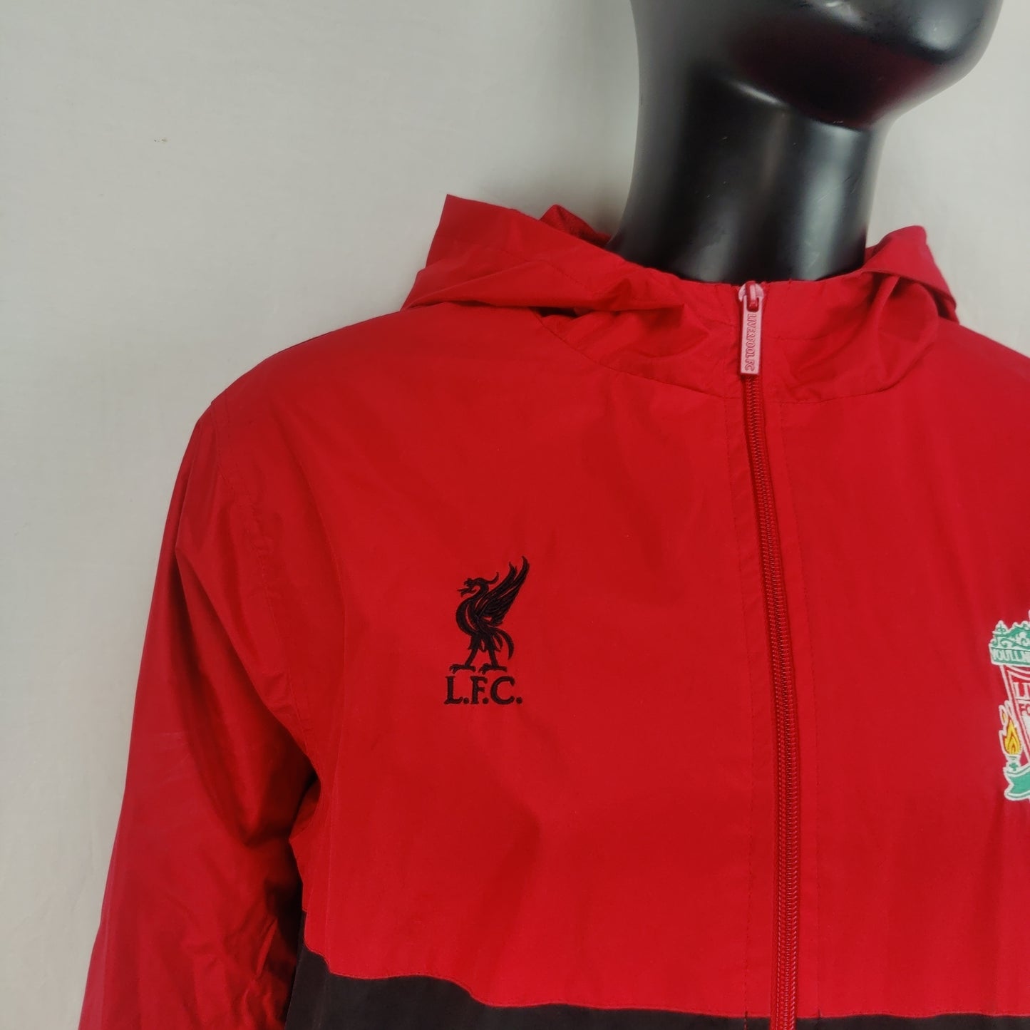 Liverpool FC Red/Black Hooded Windbreaker Jacket Men Size Medium