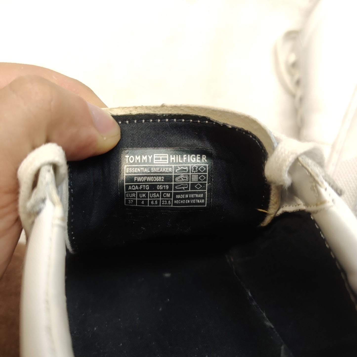 Tommy Hilfiger White Leather Sneaker Trainers Shoes Women UK 4 EU 37