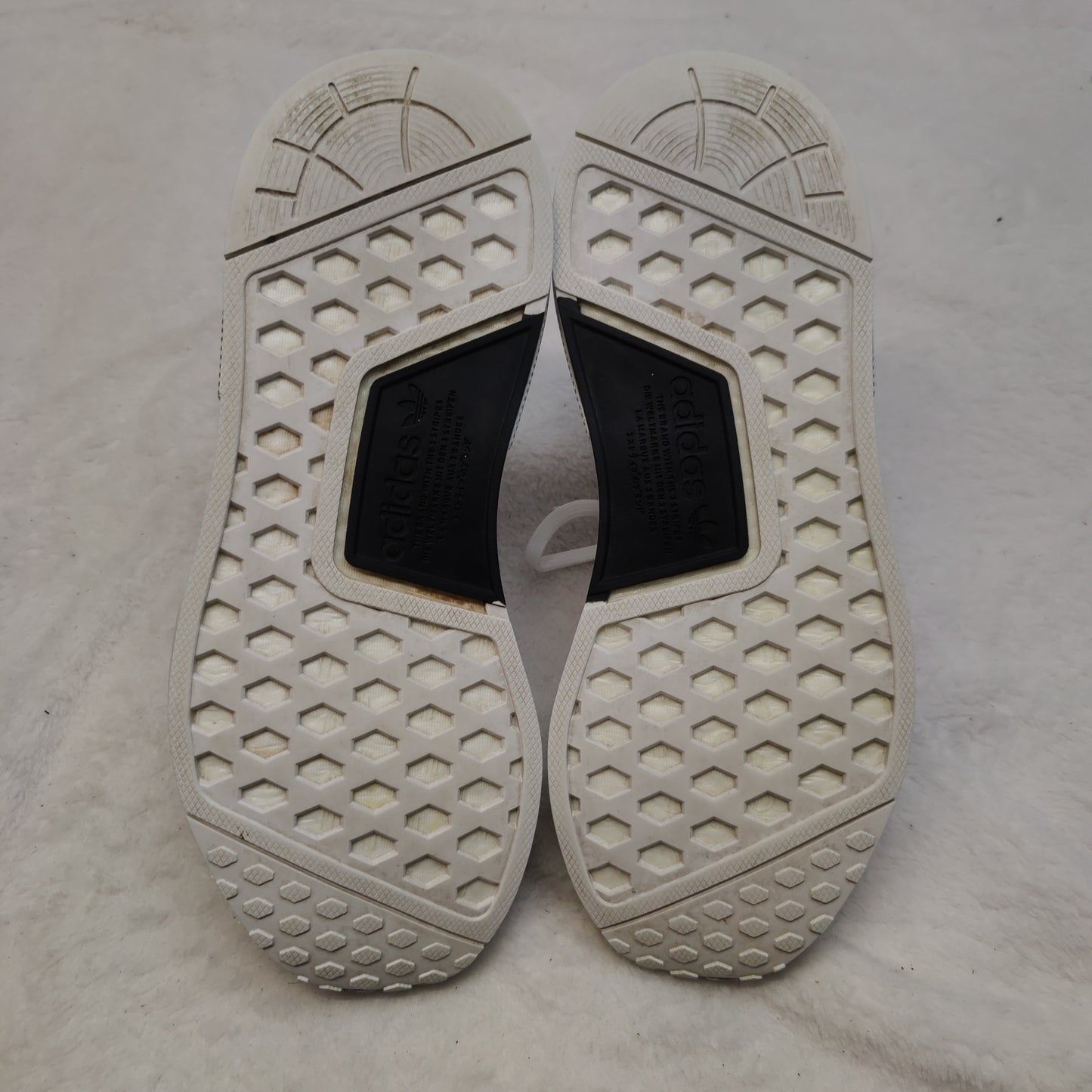 Adidas NMD R1 Primeblue Triple White Sneaker Trainers Shoes Women UK 5.5