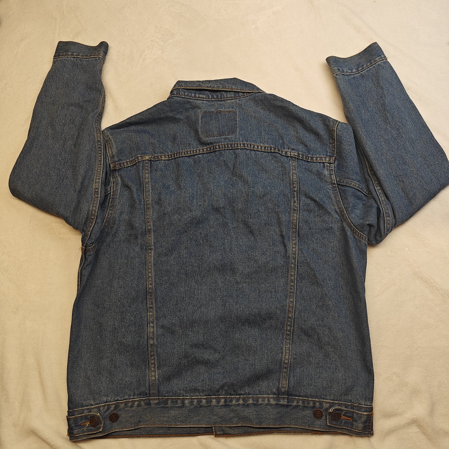 Levi Strauss Blue Denim Trucker Jacket Relaxed Fit Men Large 70507 VGC