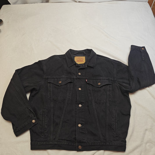 Levi’s Premium Black Trucker Jacket Stretch Denim Button Up Men Size Large