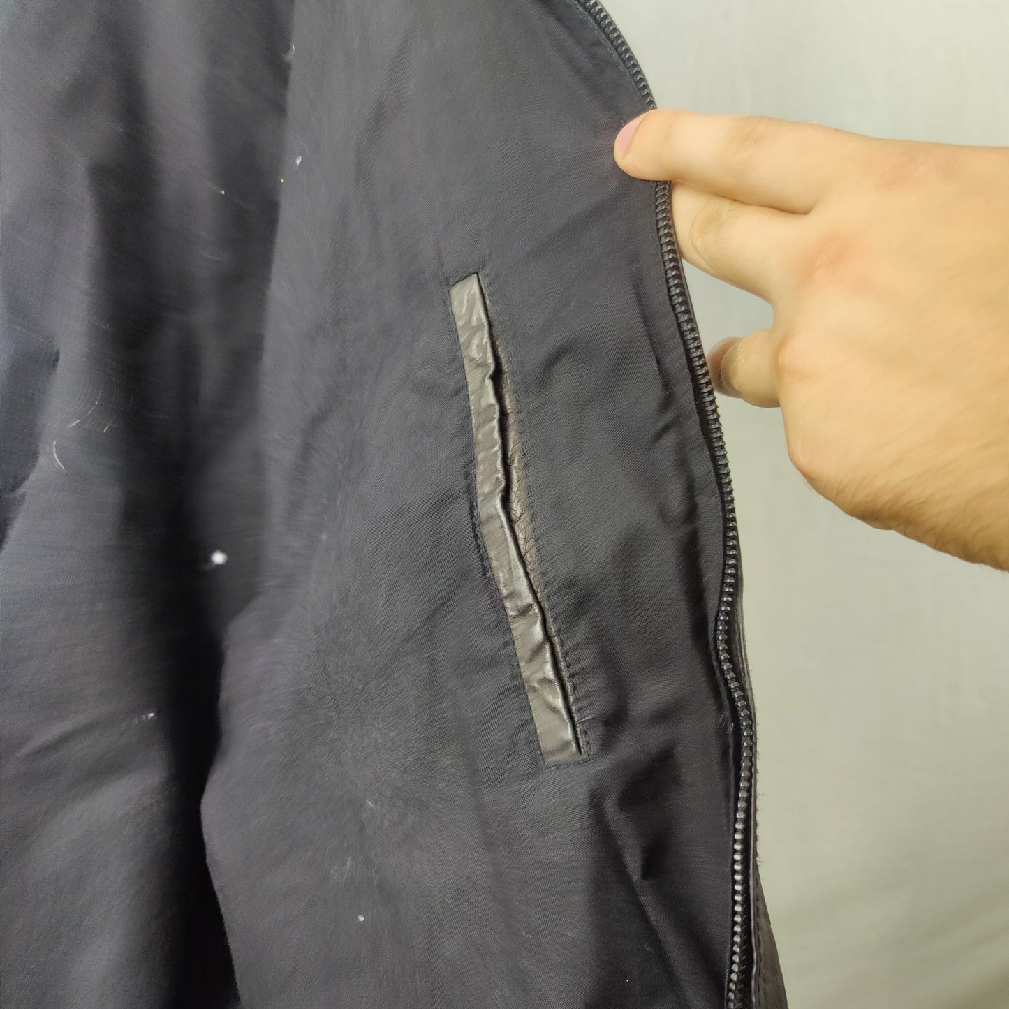 Gap Vintage Black Leather Gilet Waist Coat Jacket Men Size Large