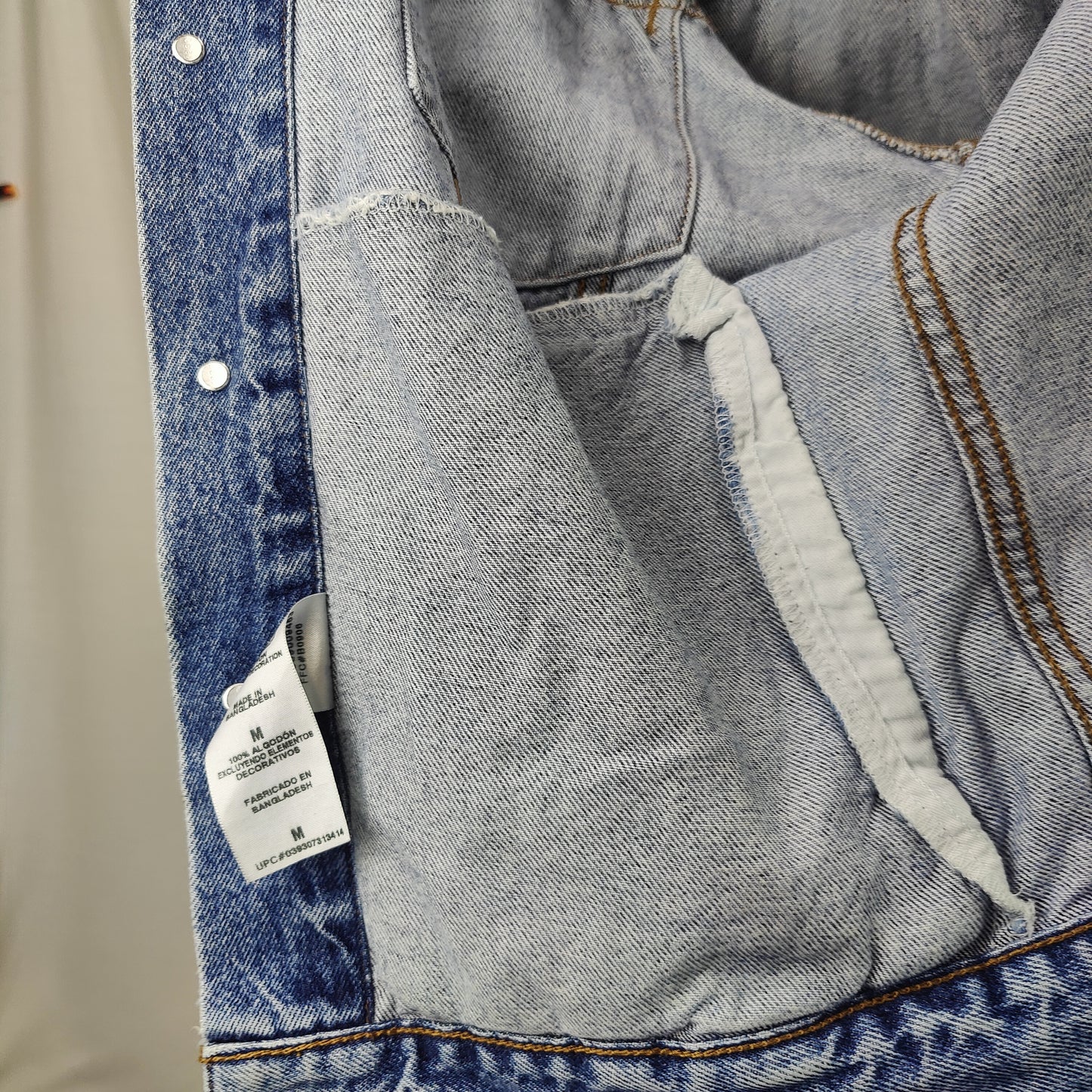 Levi's Vintage Blue Denim Trucker Jacket Men Size Medium