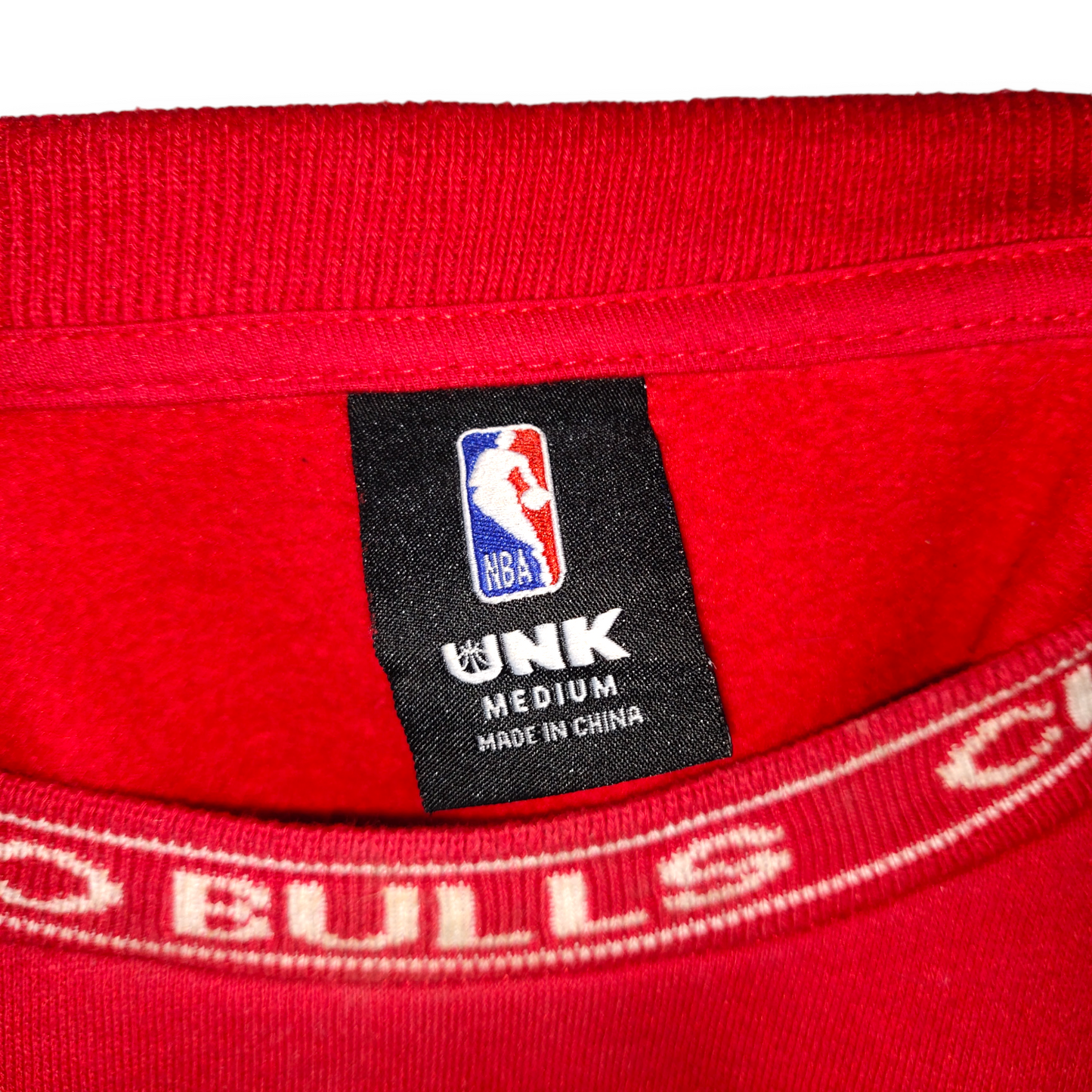 UNK NBA Chicago Bulls Red Loose Fit Pullover Crew Neck Embroidered Logo Sweatshirt Men Size Medium