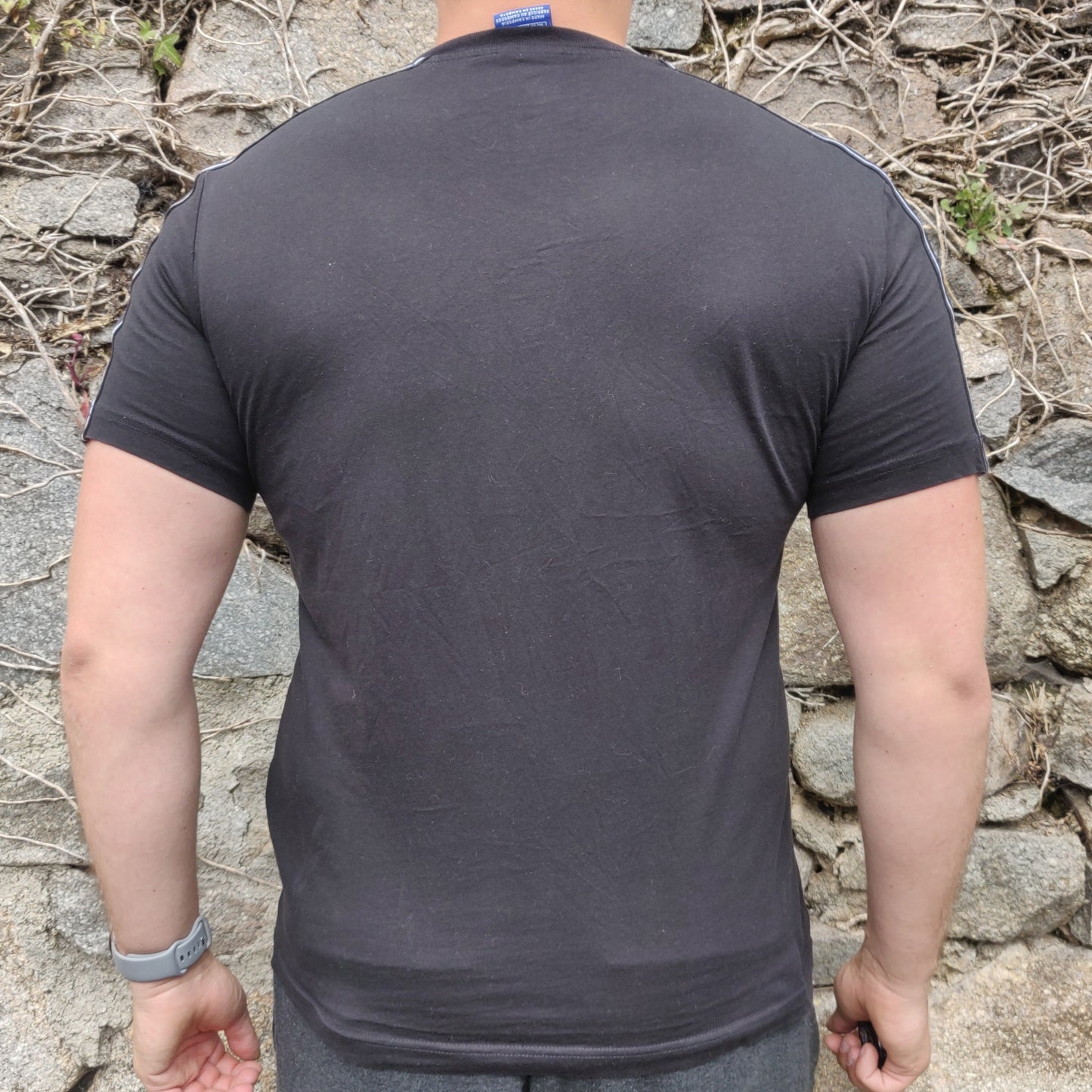 Champion Black Short Sleeve Spell Out Logo Crew Neck T-shirt Men Size Medium