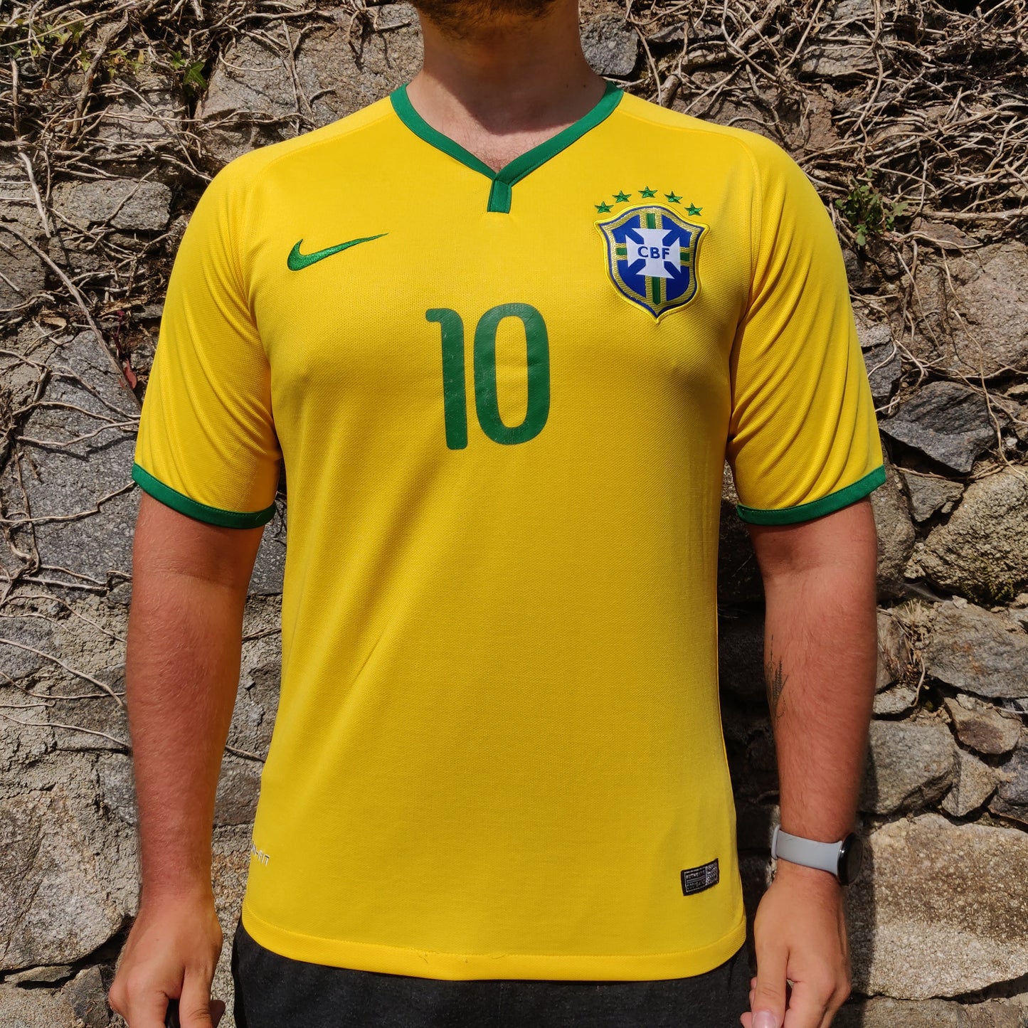 Nike Brazil 2014/2015 Neymar Jr #10 Home Football Shirt Jersey Men Size Medium