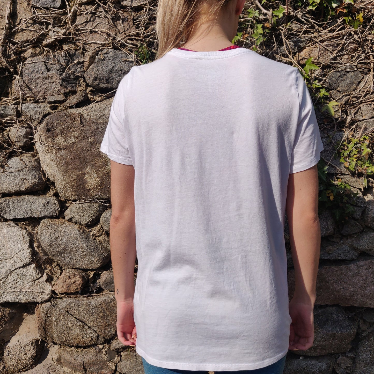 Nike Just Do It Big Swoosh White NSW Tee Crew Neck T-shirt Women Size Medium