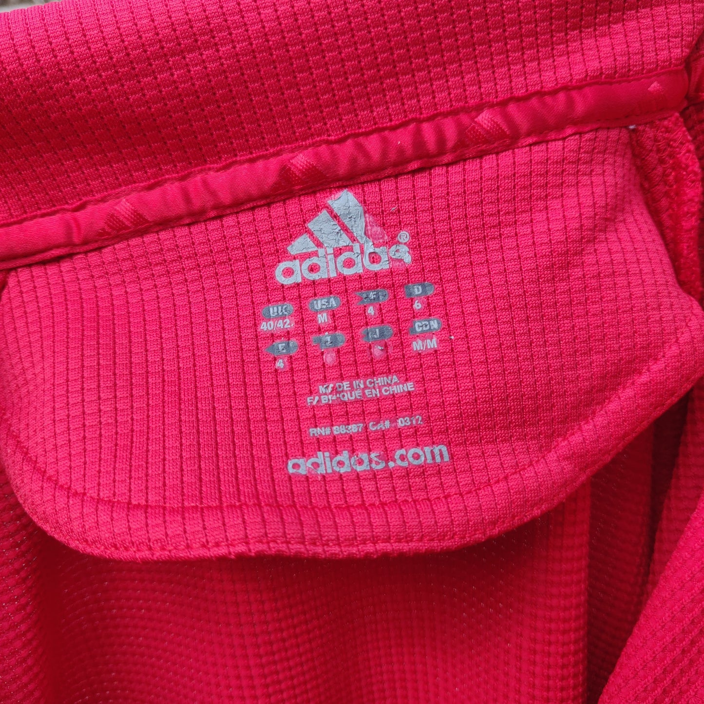 Adidas Vintage Red Short Sleeve Button Active wear Golf Polo Shirt Men Size Medium