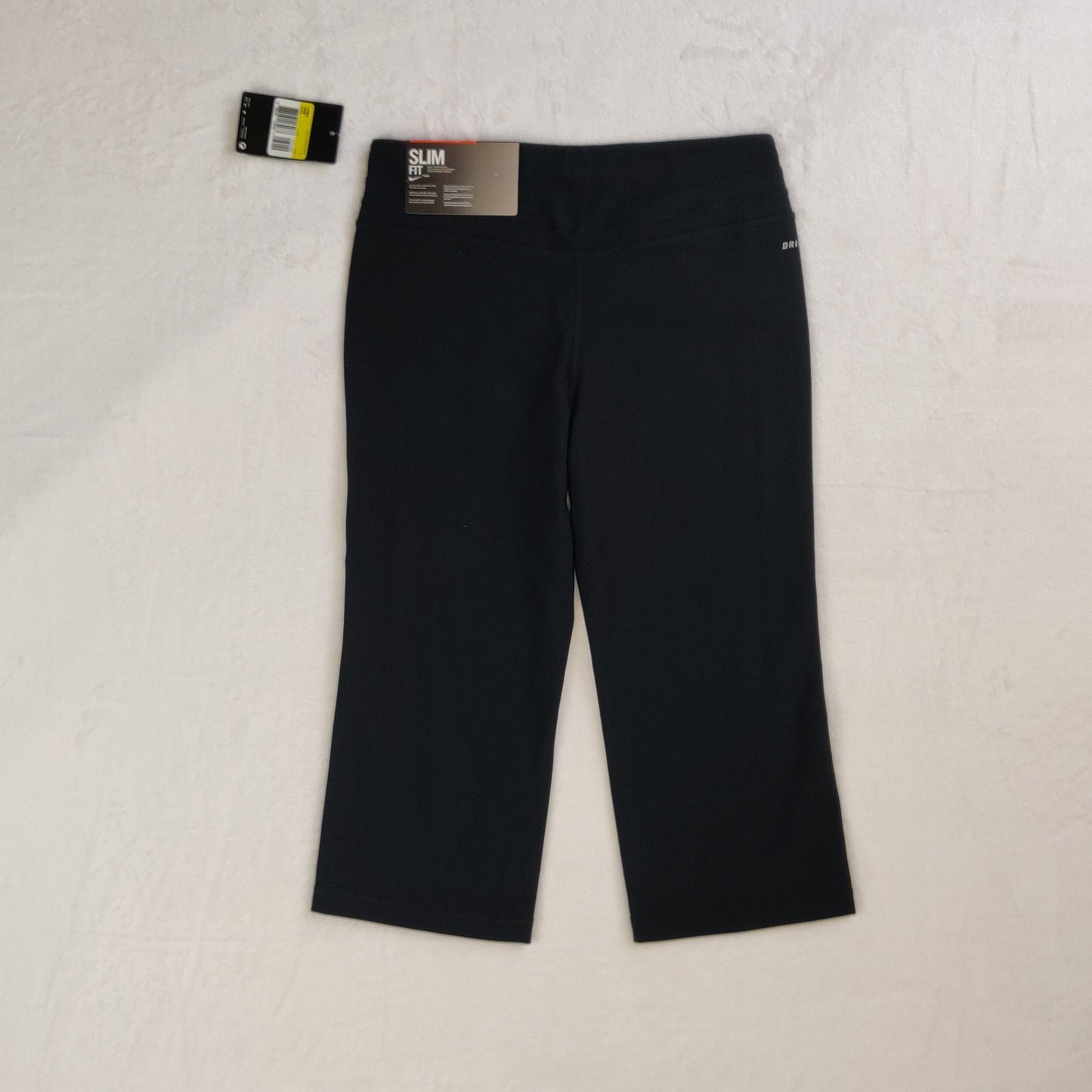 Nike Dri-Fit Black Capri Pants Poly Slim Fit Leggings Women Size Small ~ 472352-010