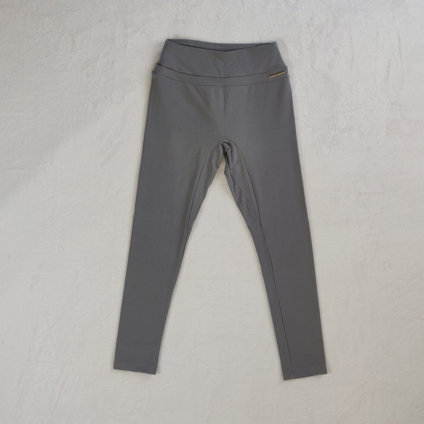 Gymshark Grey Athletic Workout Gym Yoga Capri Leggings Women Size Small