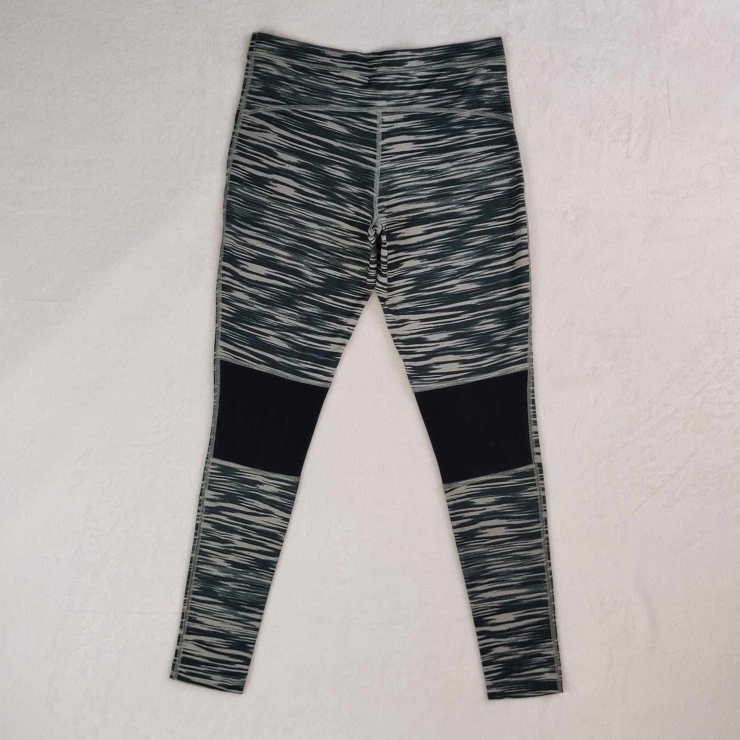 Nike Grey Scratch Print Armory Slate Compression Leggings Women Size Small