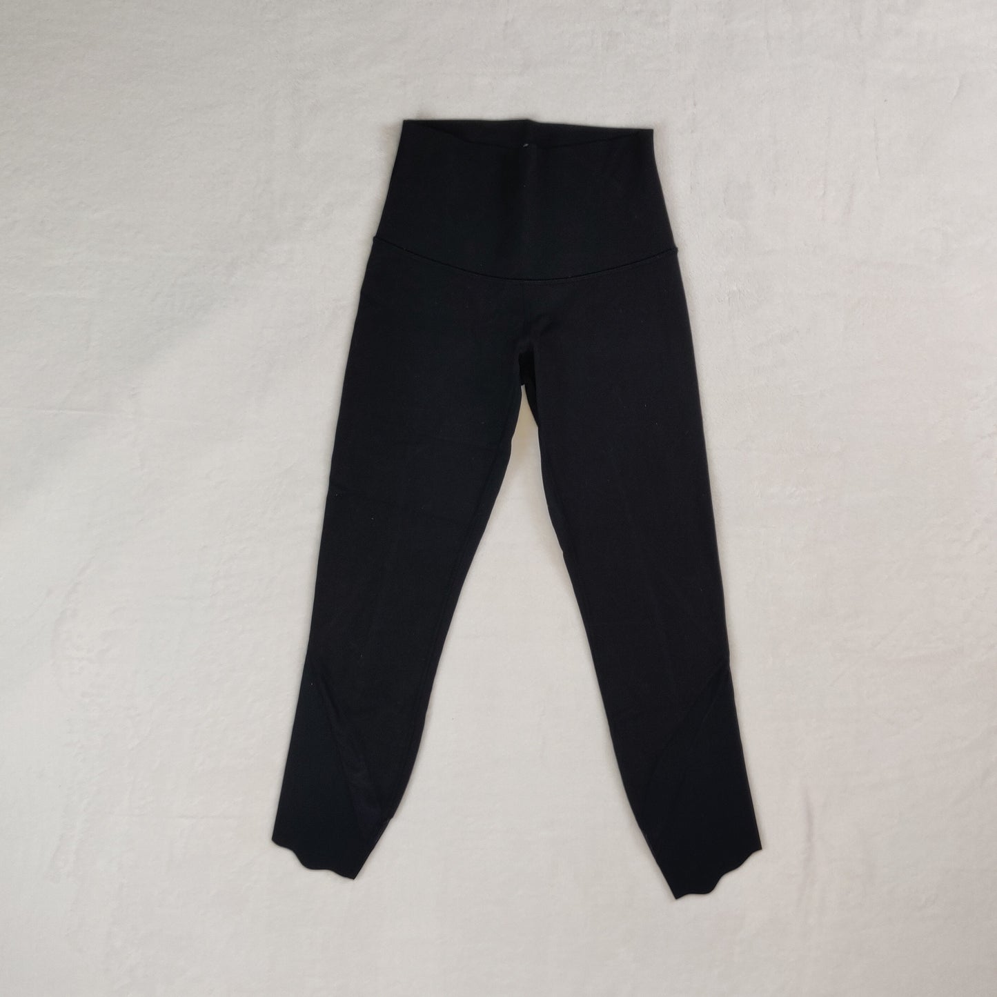 Lululemon Black High Rise Compression Capri Leggings Women Size US 4 / UK 8
