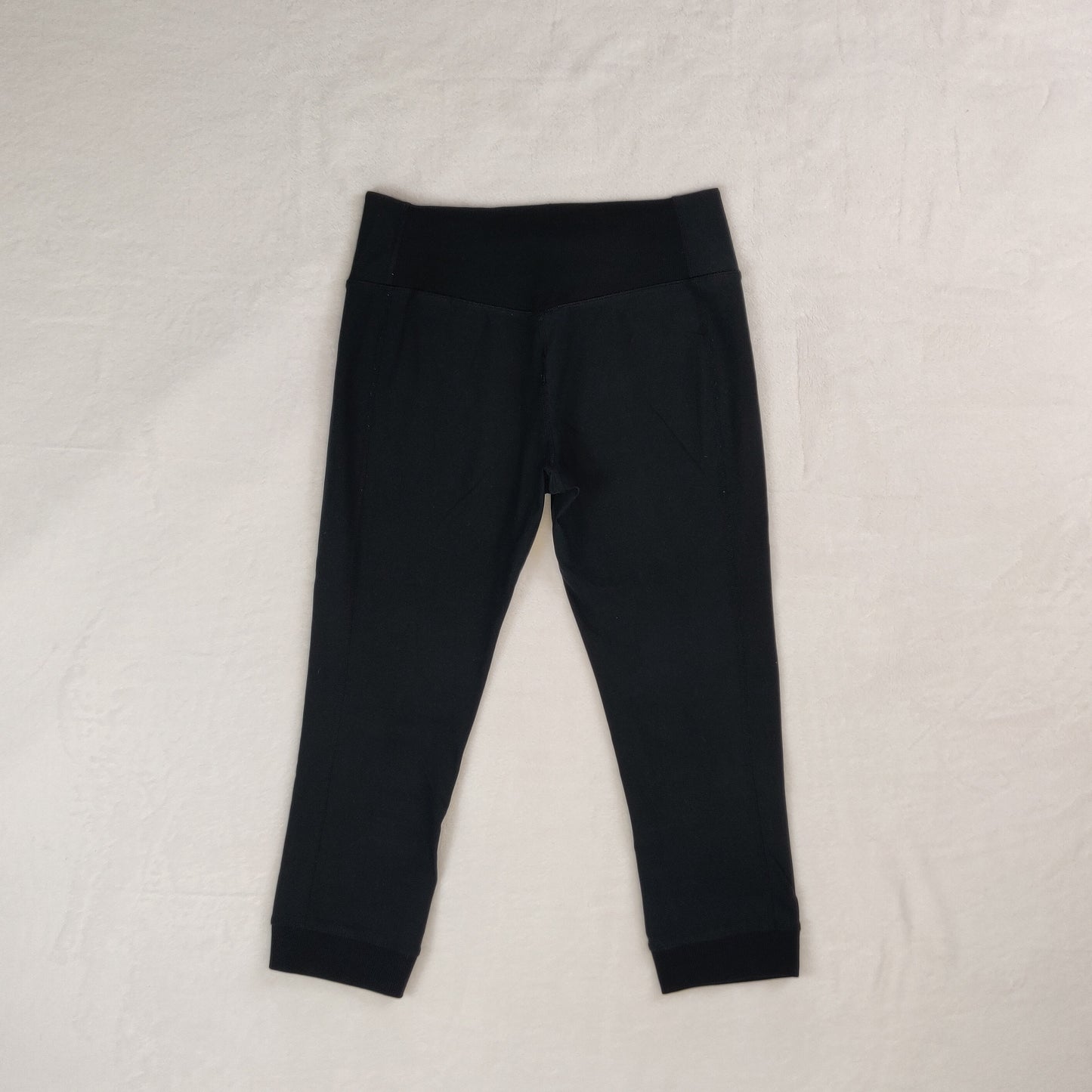 Nike Dri-Fit Power Speed Legend Black Capri Leggings Women Medium ~ 833061-010