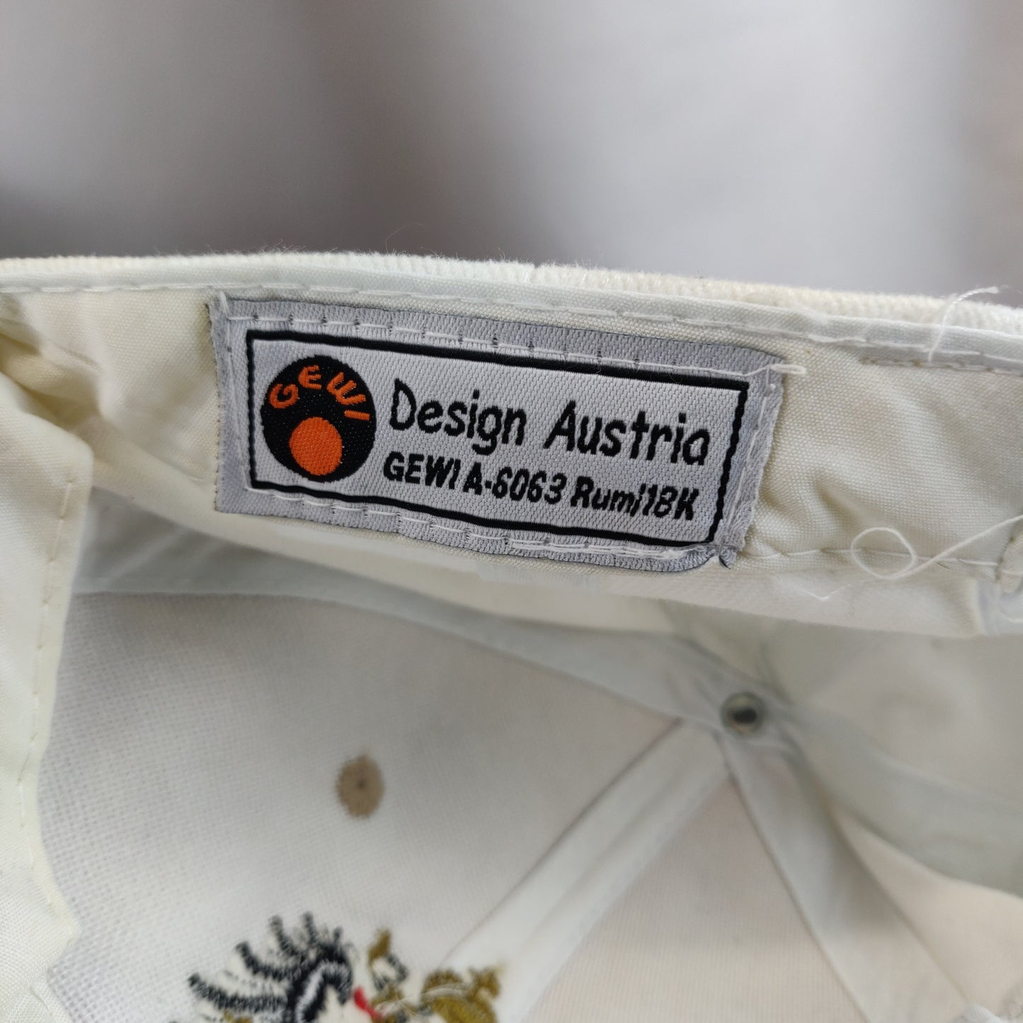 Austria Embroidered Crest White Beige Baseball Cap Adjustable Hat Men Unisex