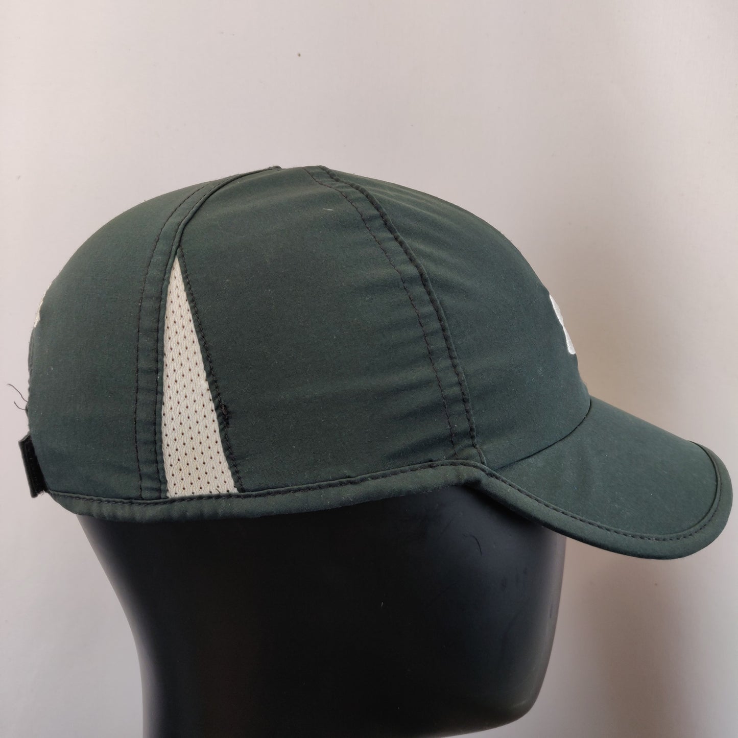 Under Armour Cold Black Green Adjustable Baseball Cap Hat Women OSFA