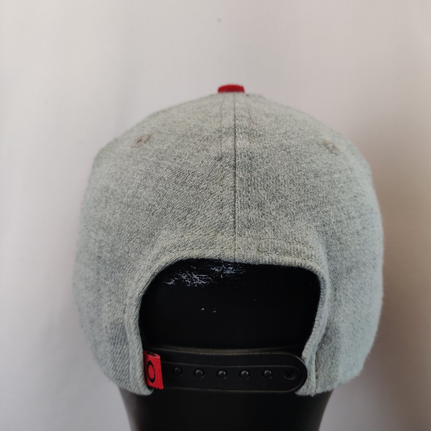 Oakley Since 1975 Grey Red New Era 9FIFTY Snapback Hat Adjustable Men One Size