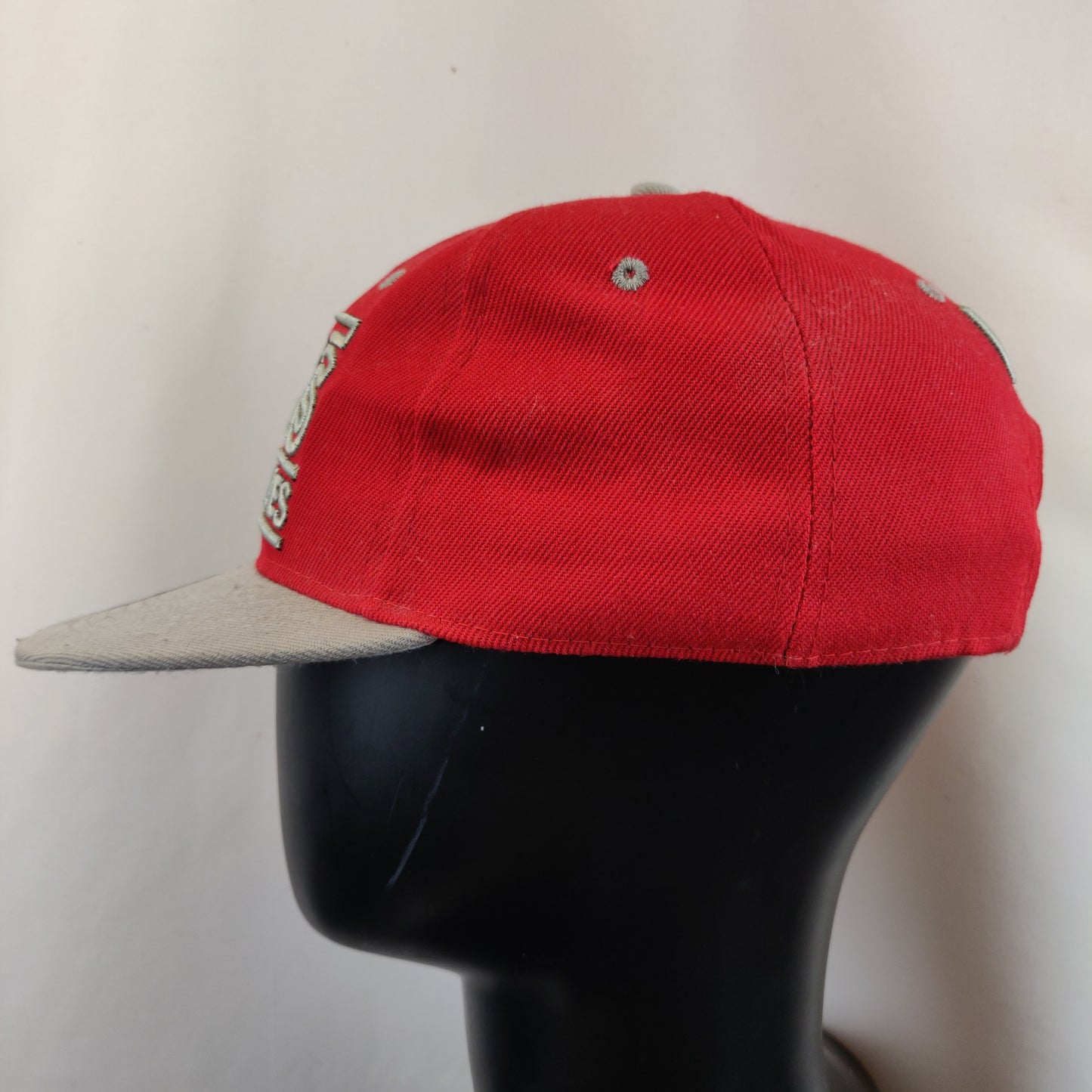 Vans Off The Wall Los Angeles Red Grey Embroidered Snapback Hat Cap Men
