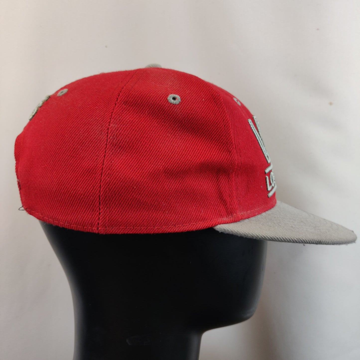 Vans Off The Wall Los Angeles Red Grey Embroidered Snapback Hat Cap Men