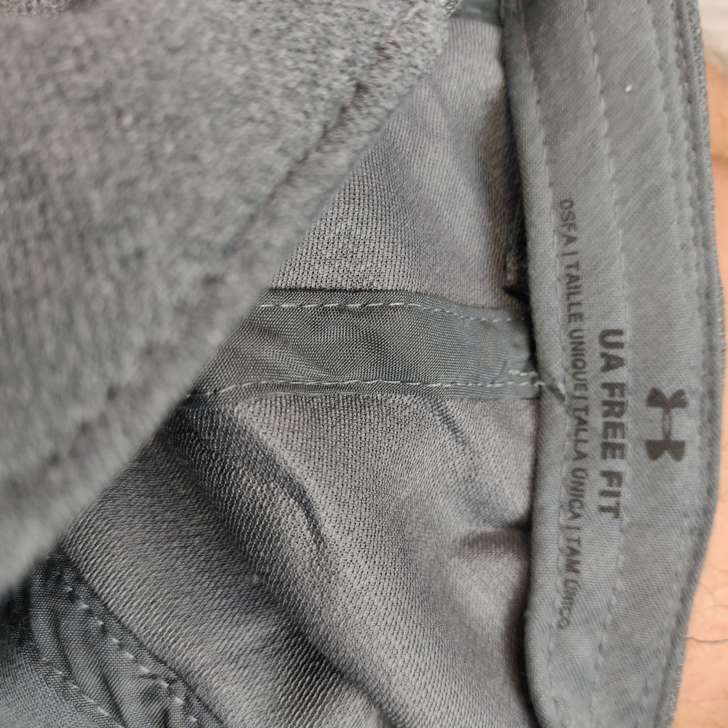 Under Armour UA Free Fit Grey Golf Baseball Cap Hat Men OSFA