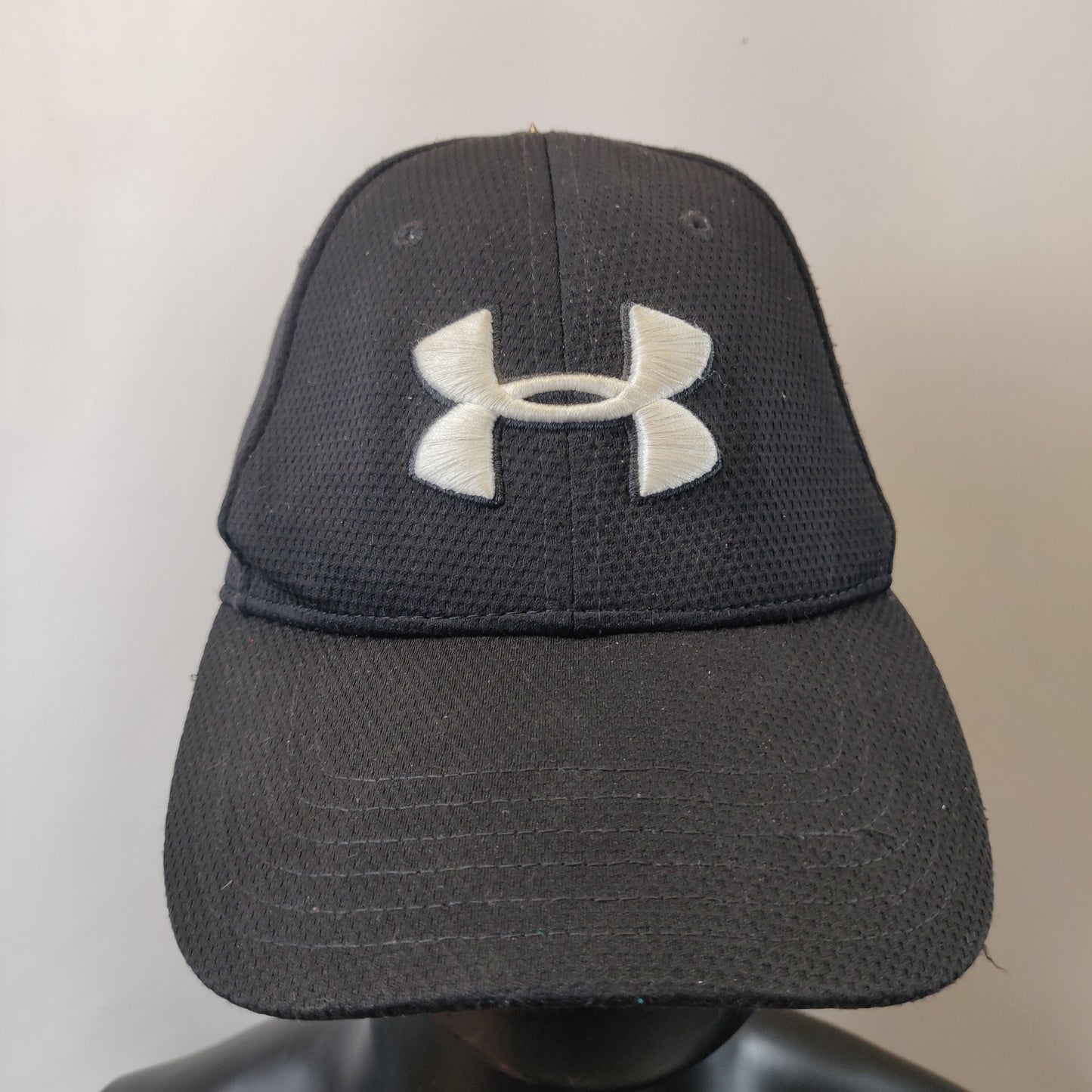 Under Armour Blitzing 3.0 Black Embroidered Logo Baseball Cap Golf Hat Men Unisex