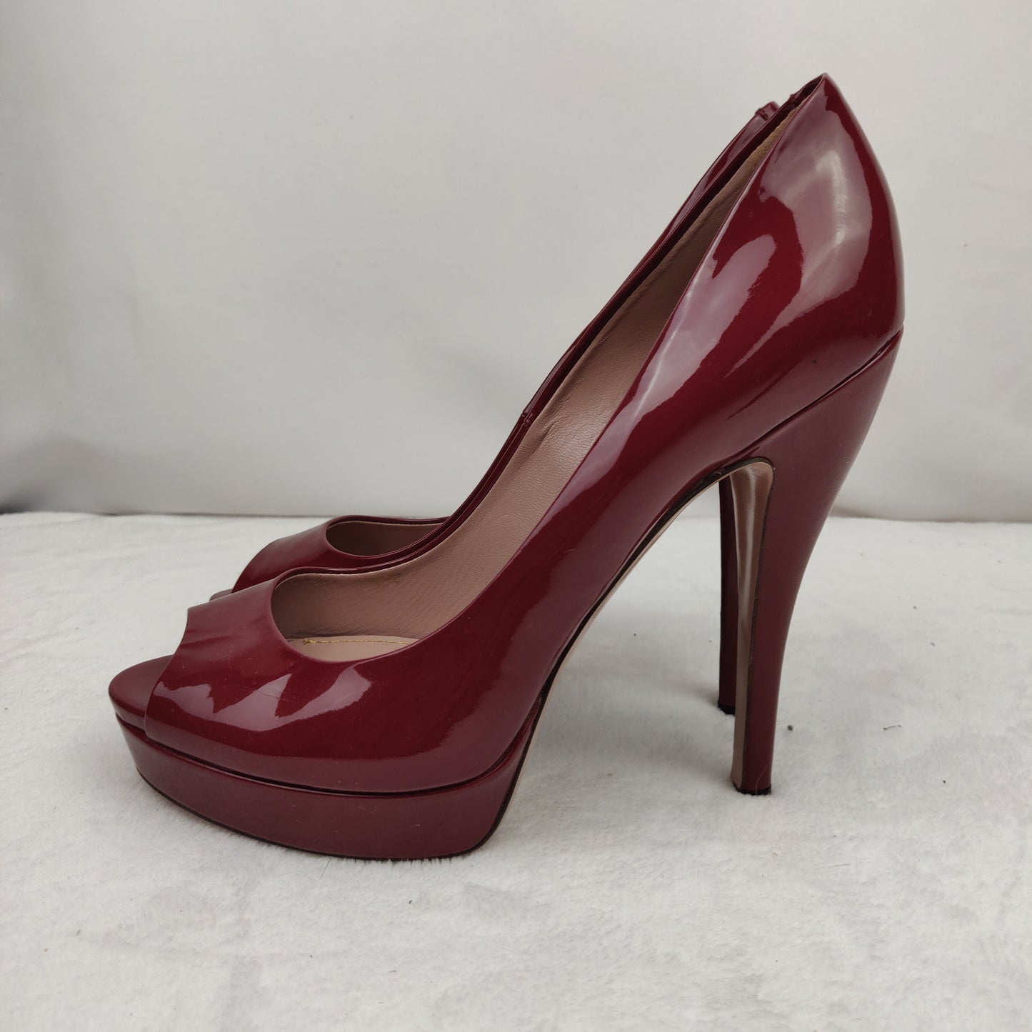 Gucci Lisbeth Burgundy Red Patent Leather Peep Toe Platform High Heels UK 6 EU 39