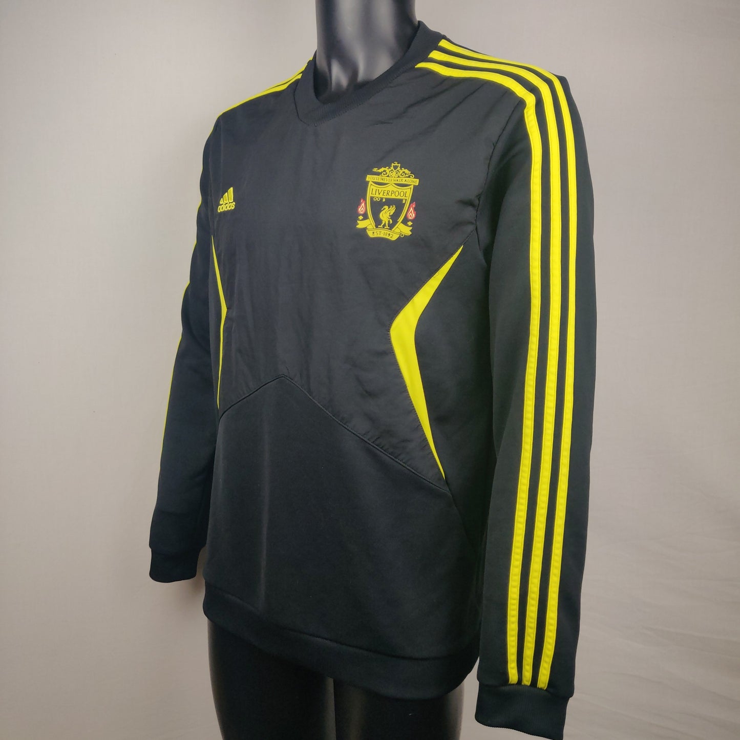 Adidas Liverpool 2010-2011 Black & Yellow Polyester Sweatshirt Men Size UK 42/44