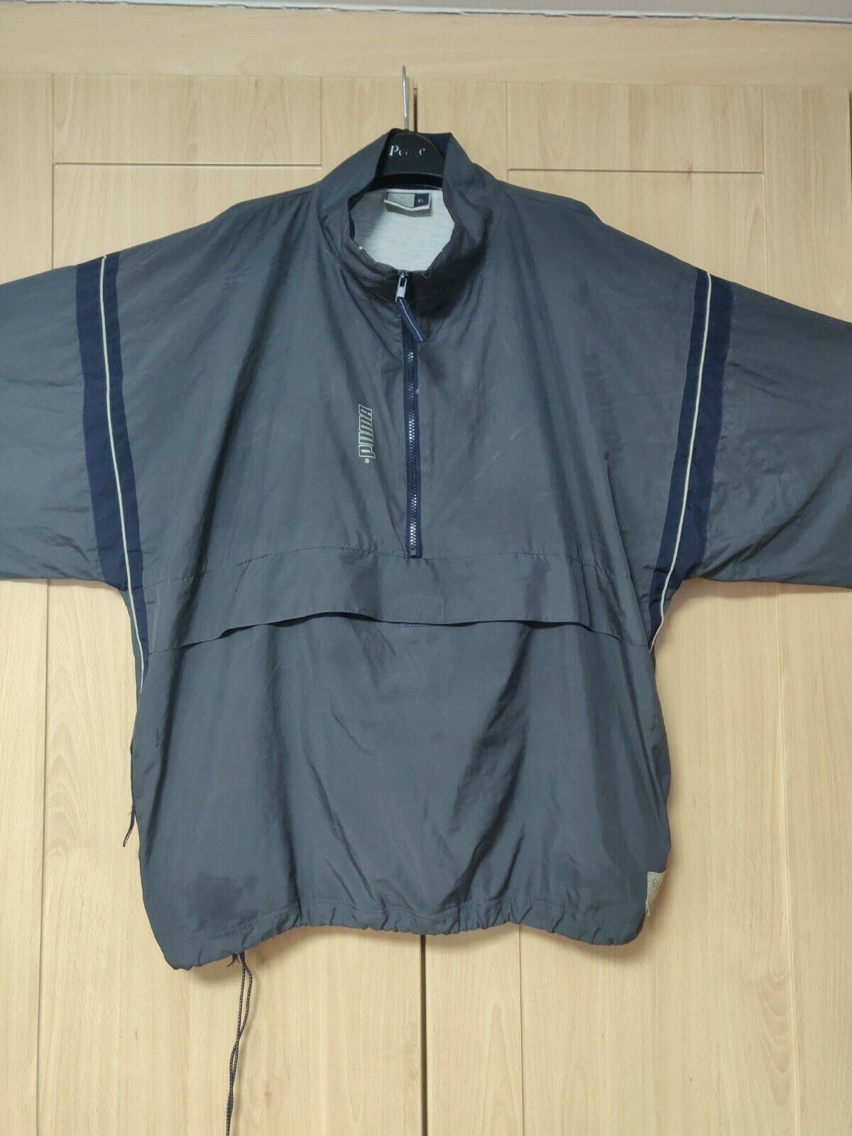 Puma men  Vintage Grey Jacket Size XL