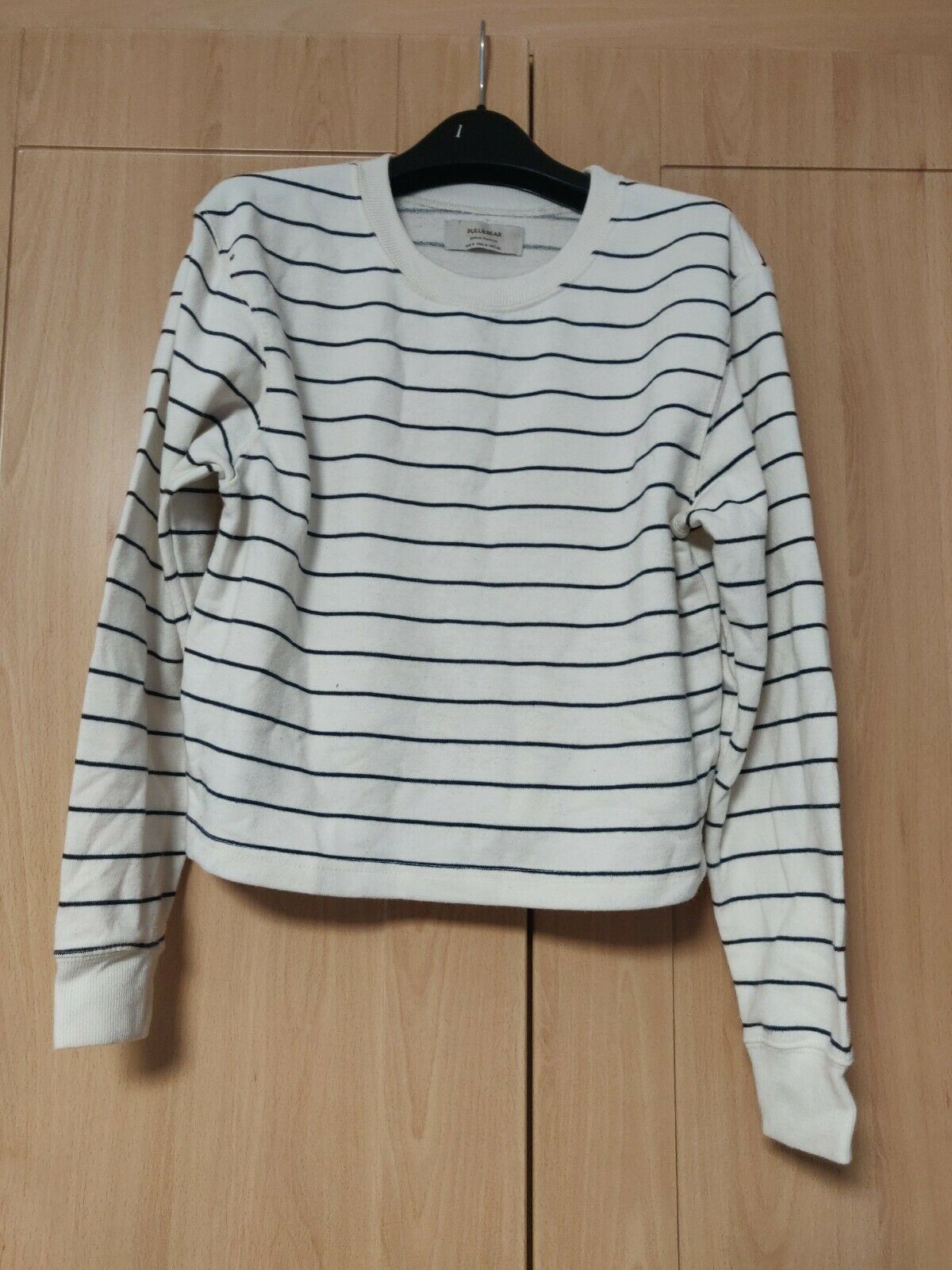 Pull&Bear White Cropped Sweatshirt Jumper Women Size Small