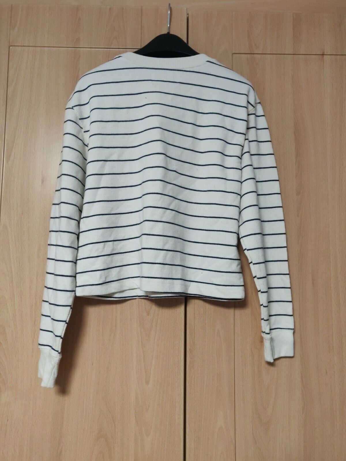 Pull&Bear White Cropped Sweatshirt Jumper Women Size Small