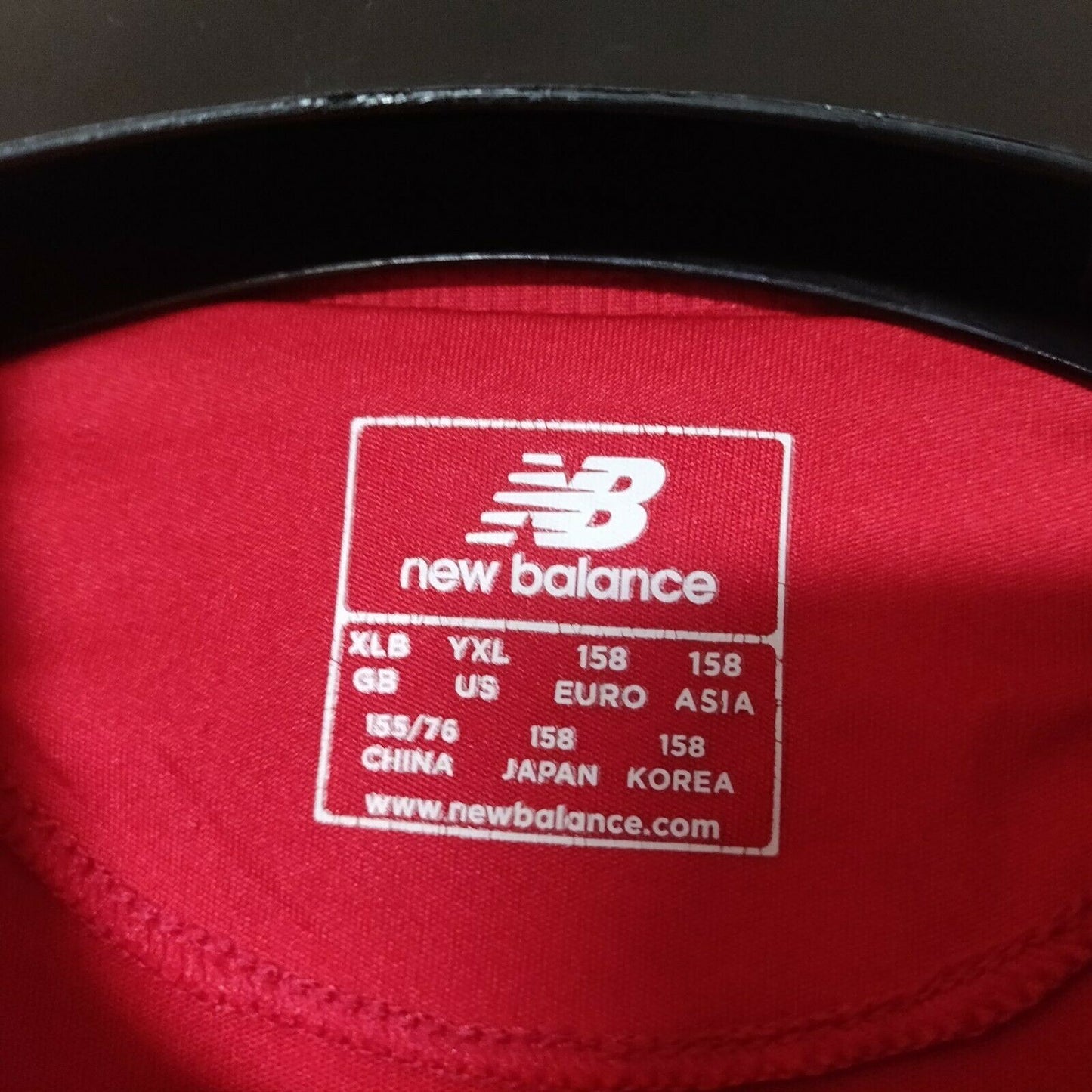 Liverpool FC Red New Balance Sweatshirt Long Sleeve Boys Size XL