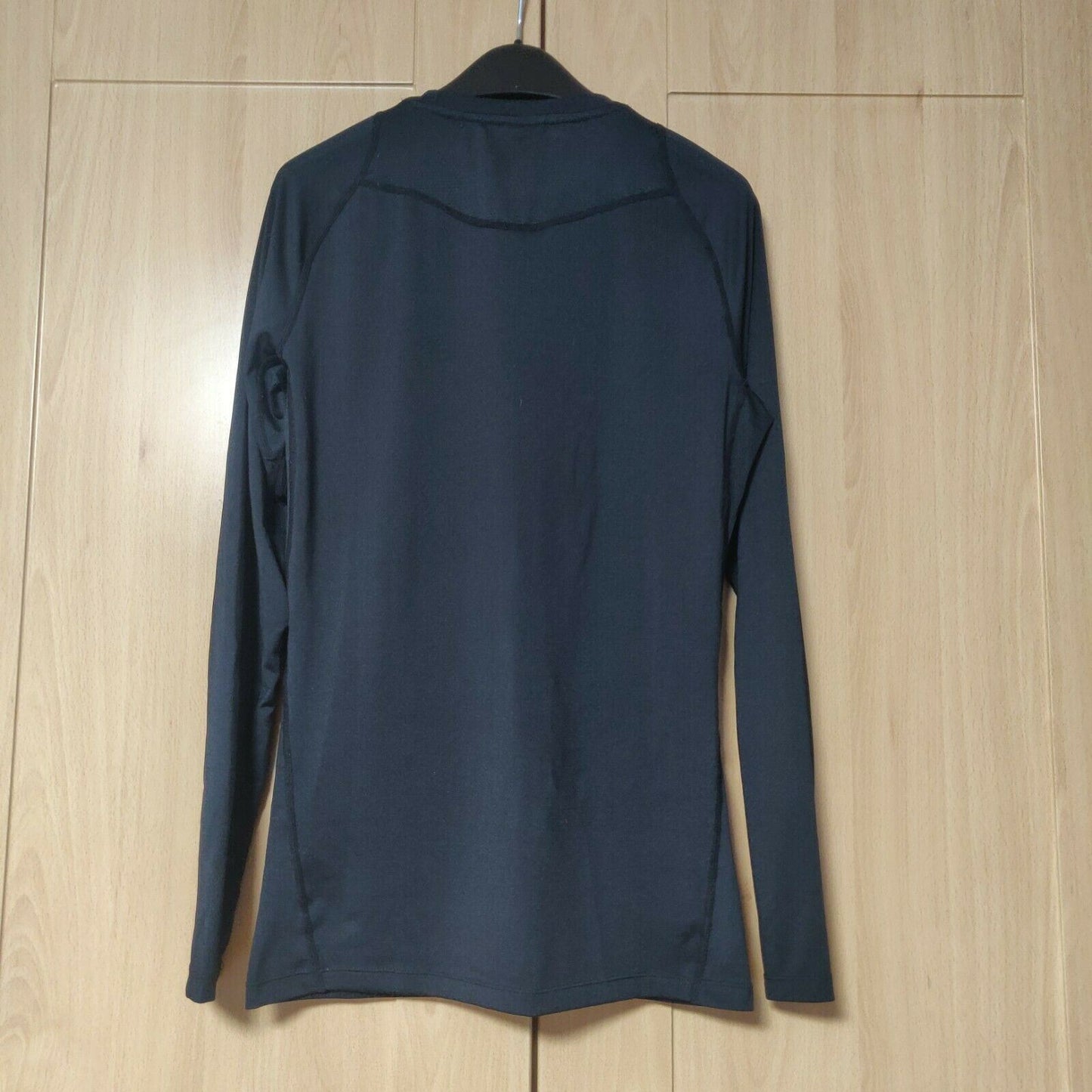 MyProtein Black Gym running  Long Sleeve Men top Size Medium