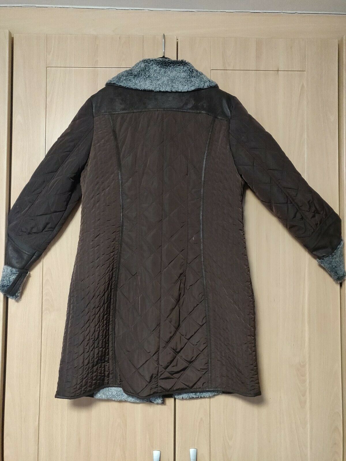 Damo Brown women vintage Coat With Partial Fur Lining Size 16