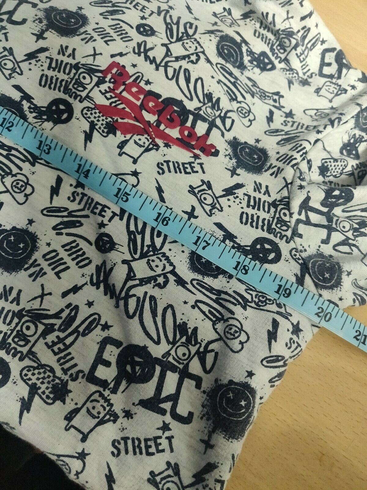 Reebok White Graffiti Pullover Hoodie Teens Size Large