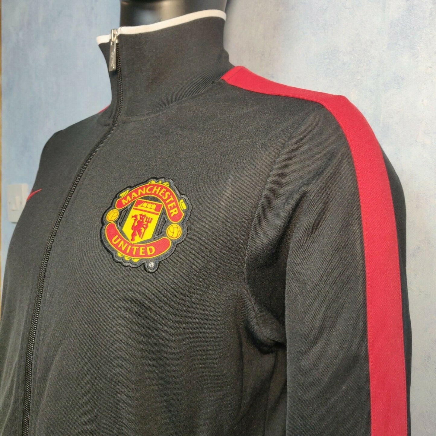 Manchester United Black Nike Track Top Full Zip Men Size Medium