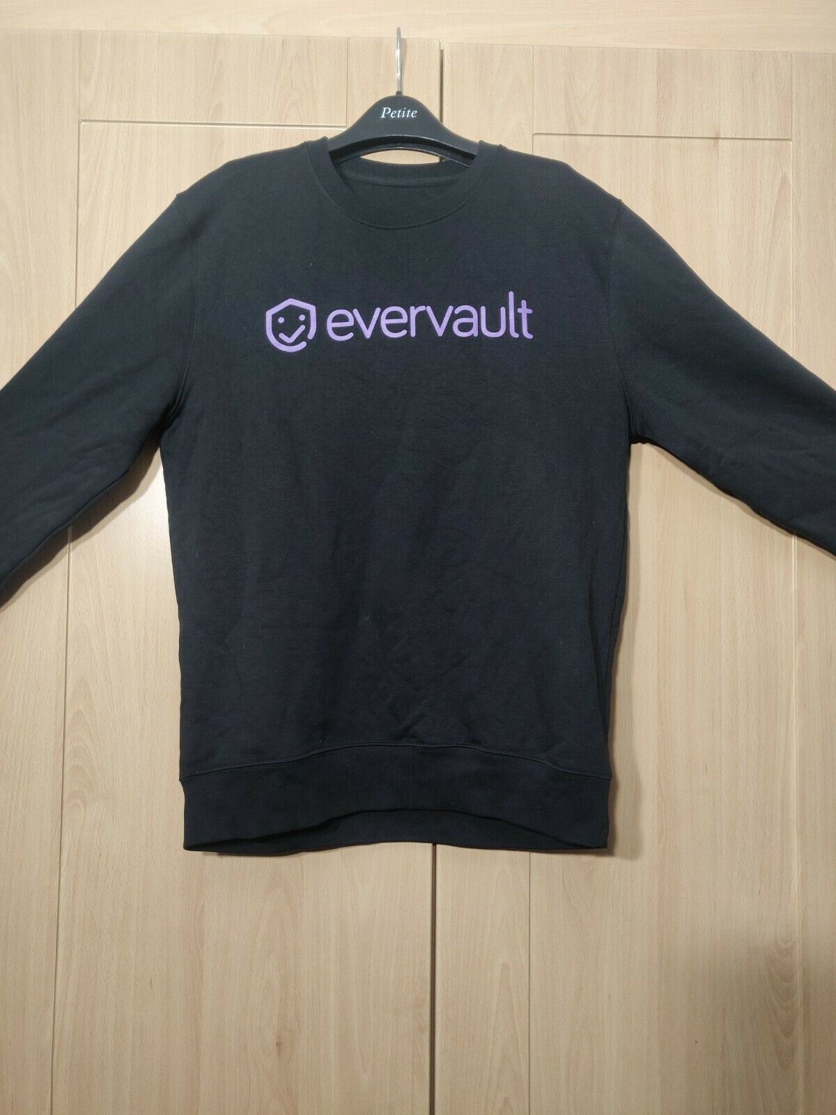 Evervault Black Sweatshirt Size Large