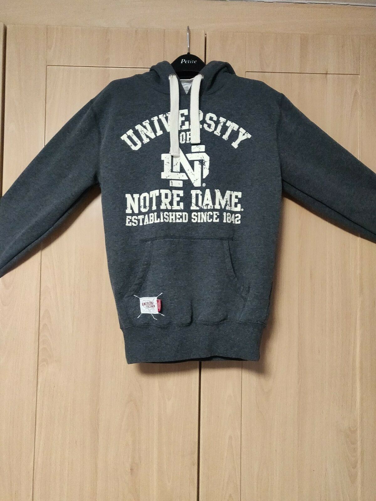 University Of Notre Dame Dark Grey Hoodie Size Small