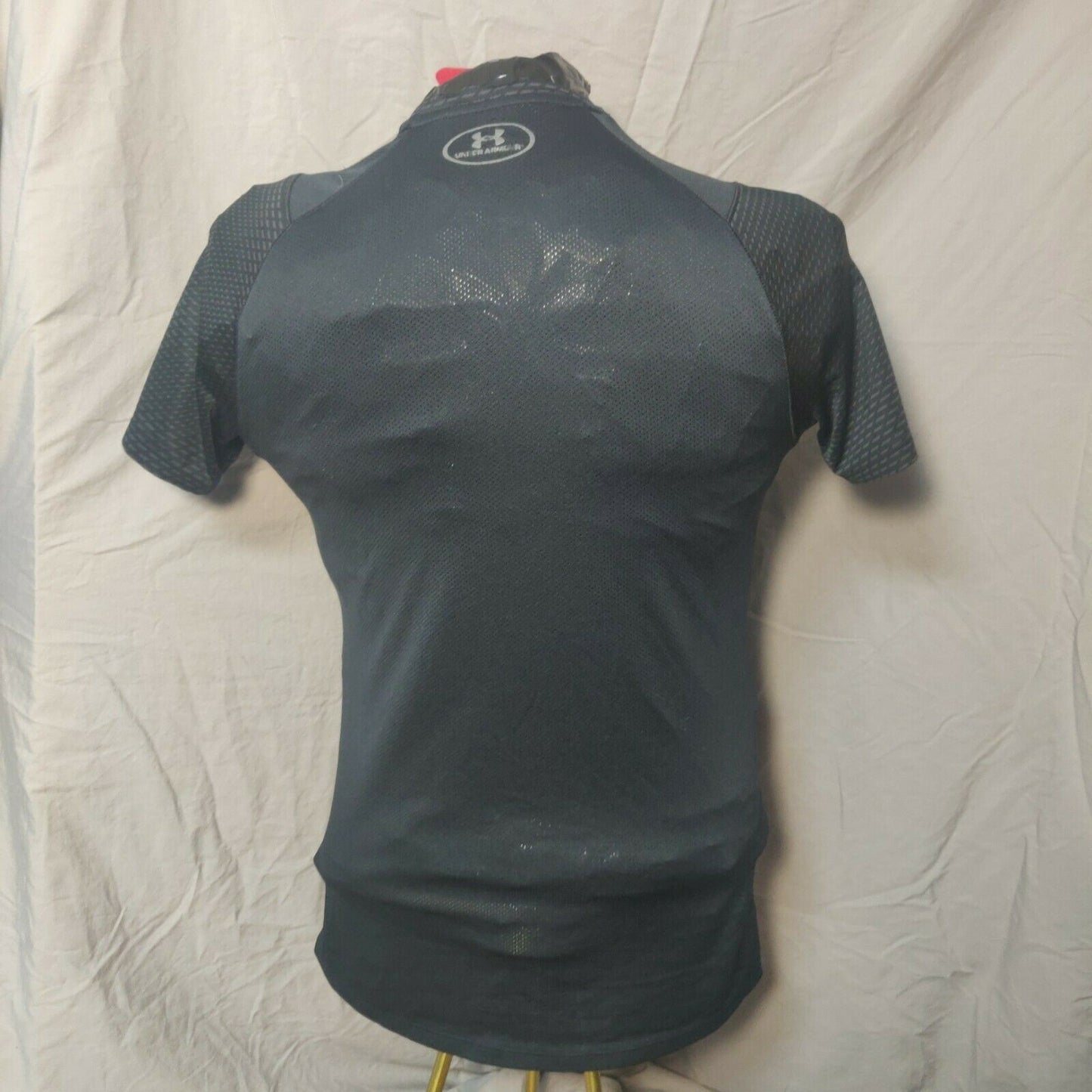 Under Armour Black T-shirt Short Sleeve Men Size Medium