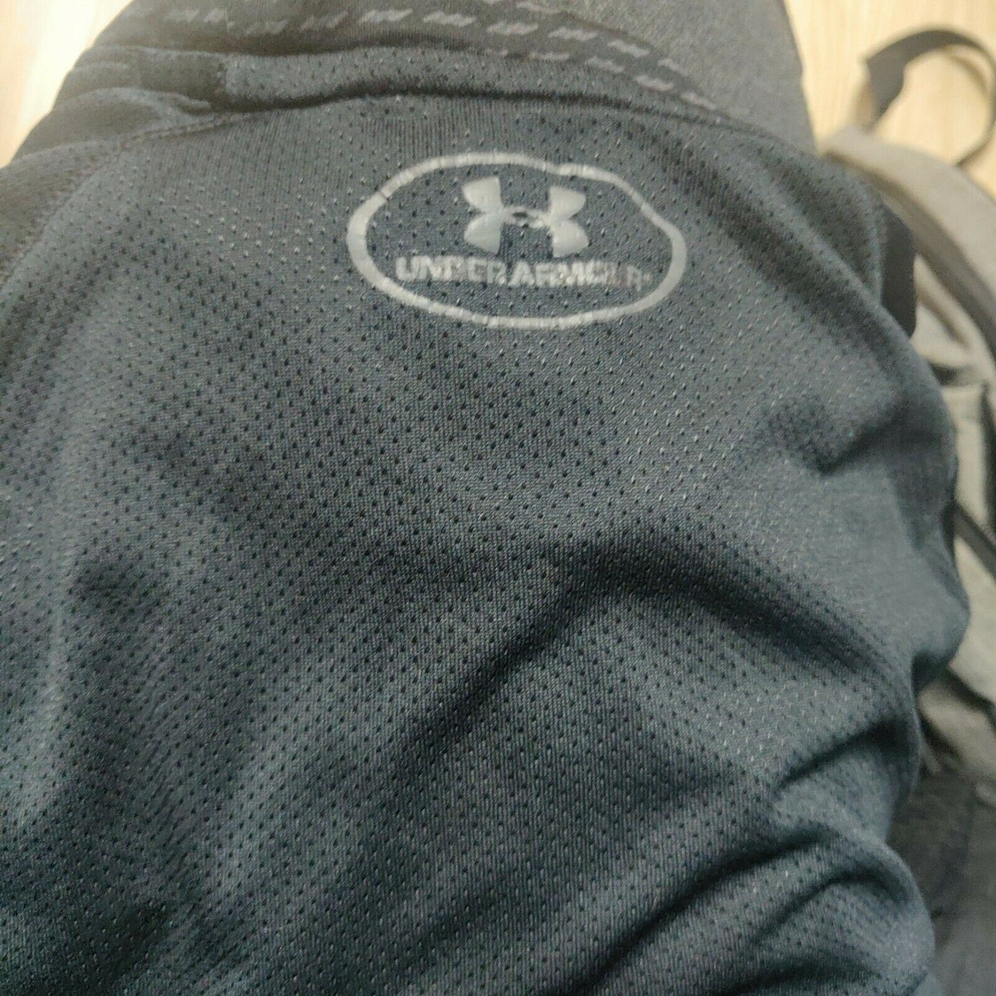 Under Armour Black T-shirt Short Sleeve Men Size Medium